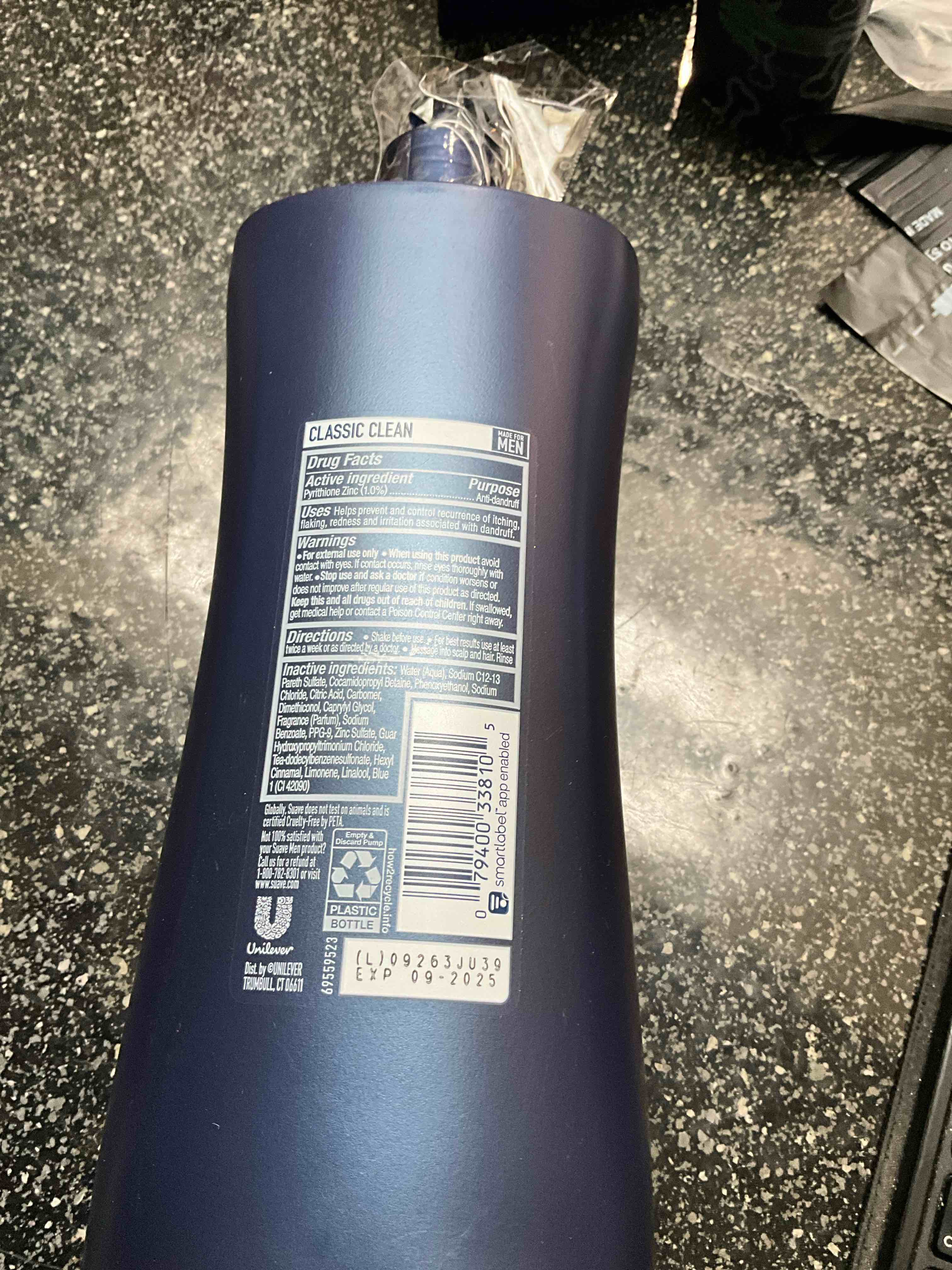 Condition photo showing As Is for Suave MEN - Classic Clean 2 in 1 - Bamboo & Fresh Water Scent - 28 oz 