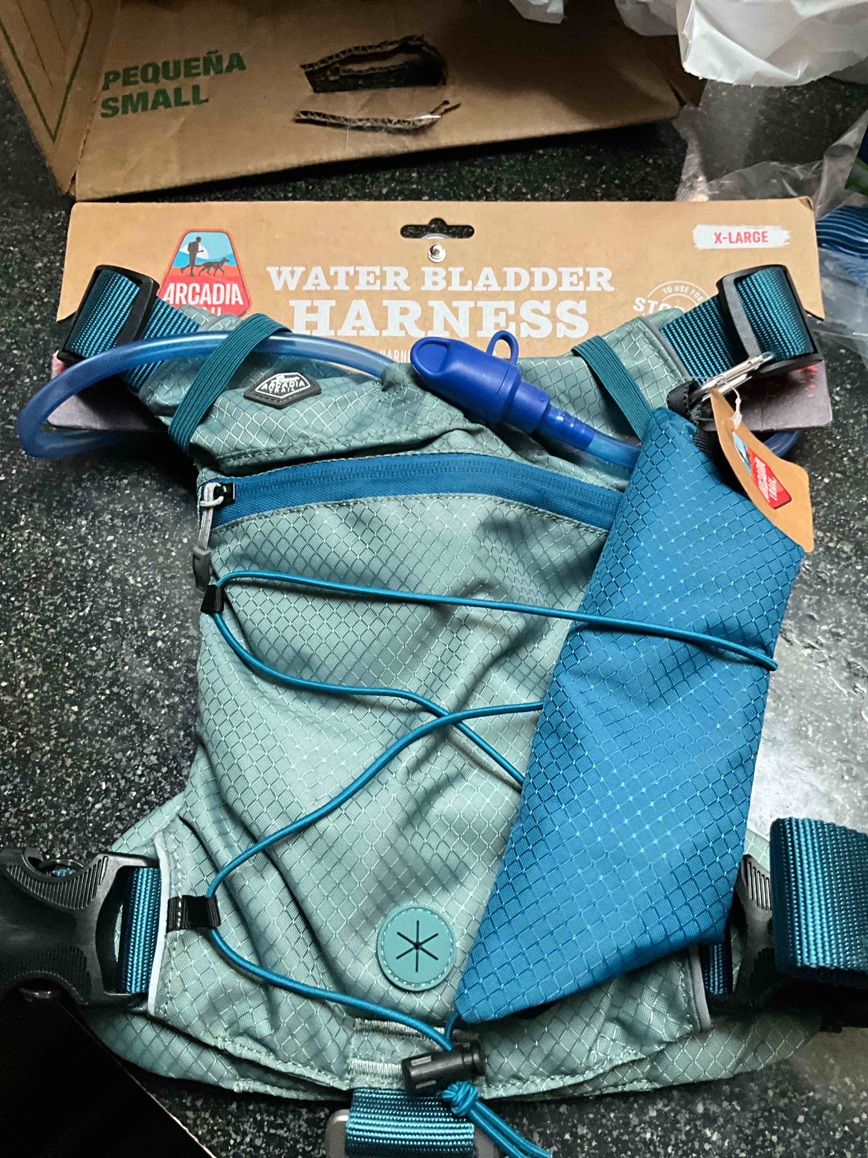 Arcadia Trail - Water Bladder Harness - size - XL