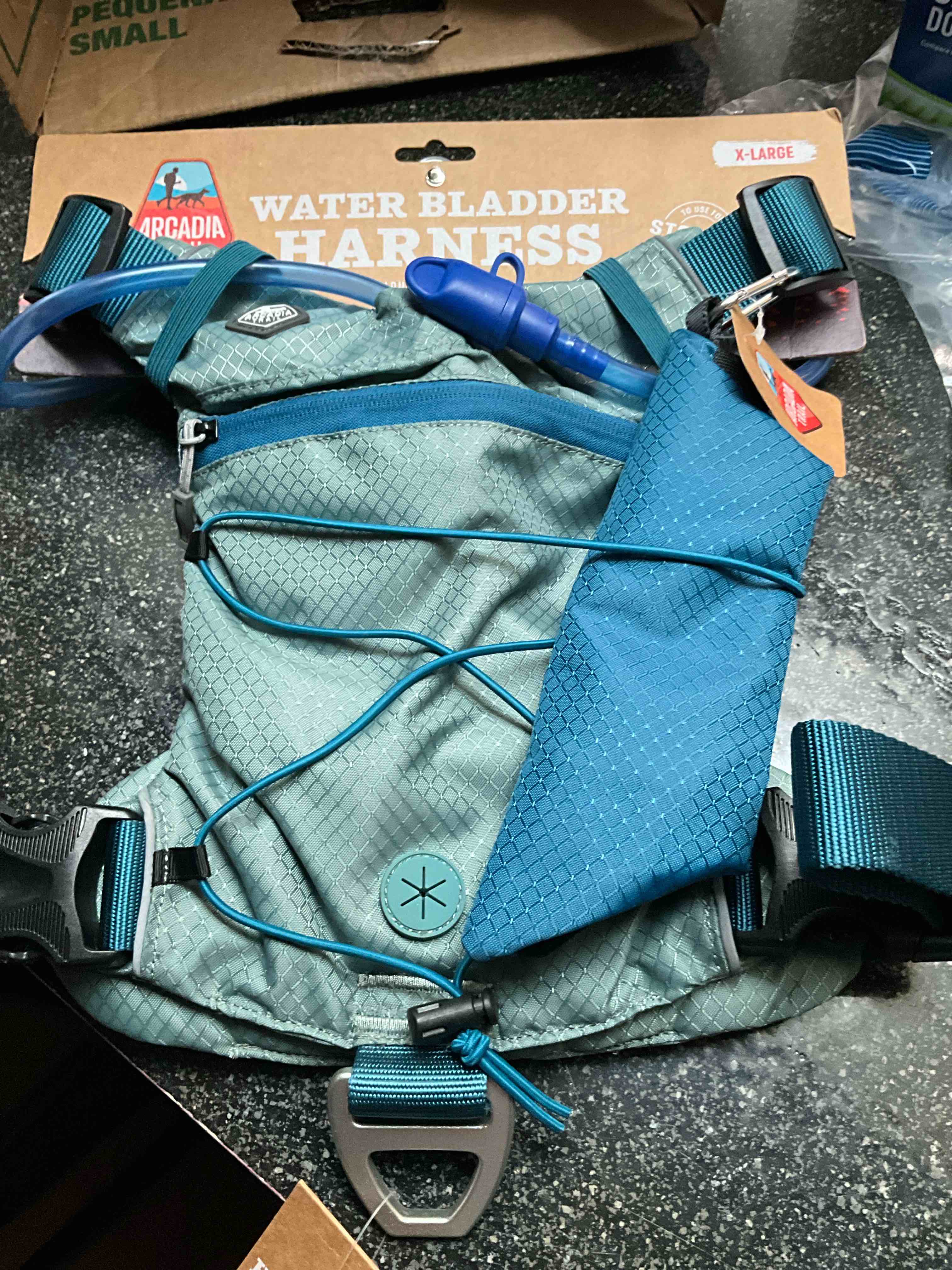 Condition photo showing New/Like New for Arcadia Trail - Water Bladder Harness - size - XL