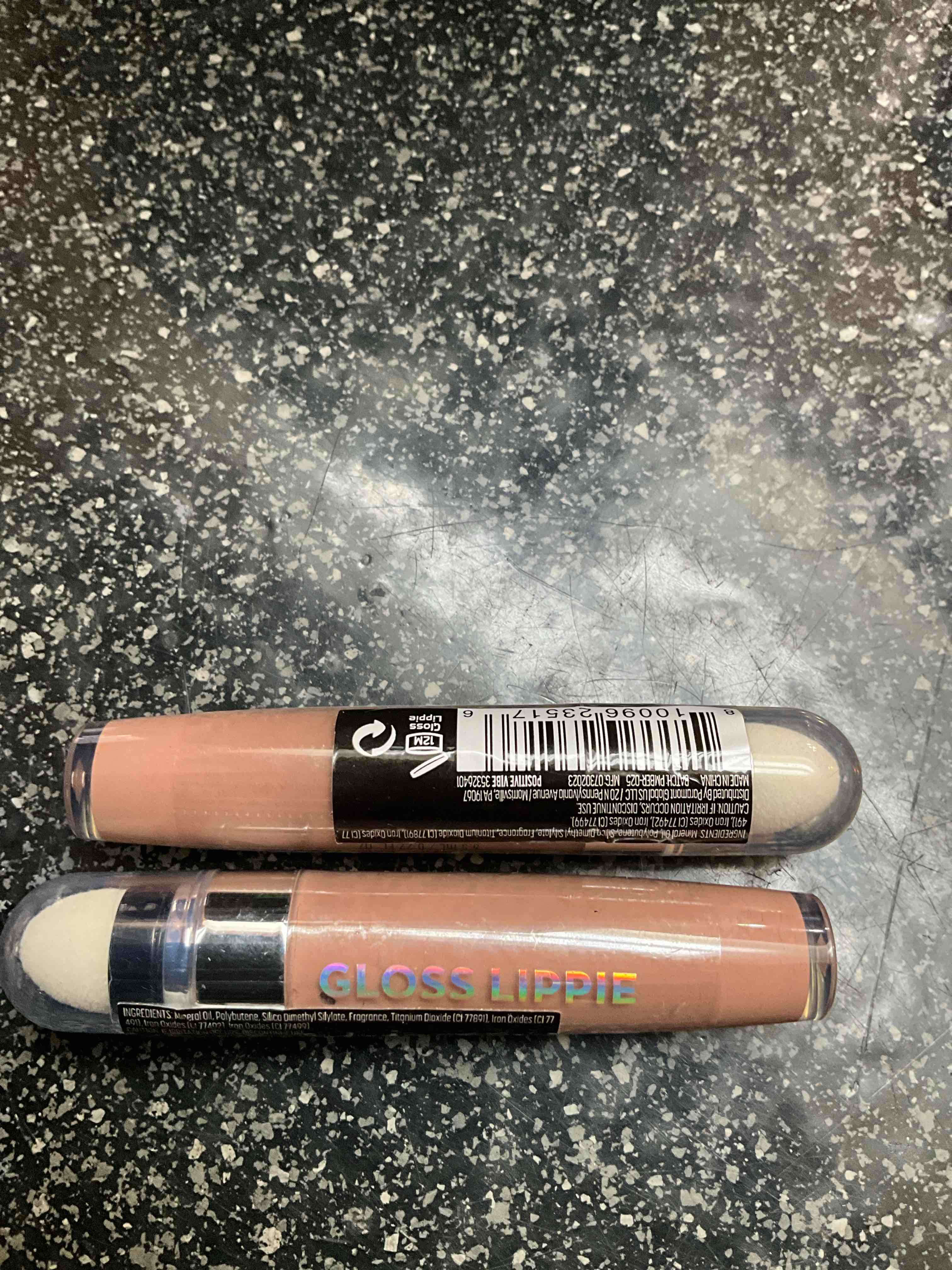 Condition photo showing New/Like New for Yumzee - Gloss Lippie