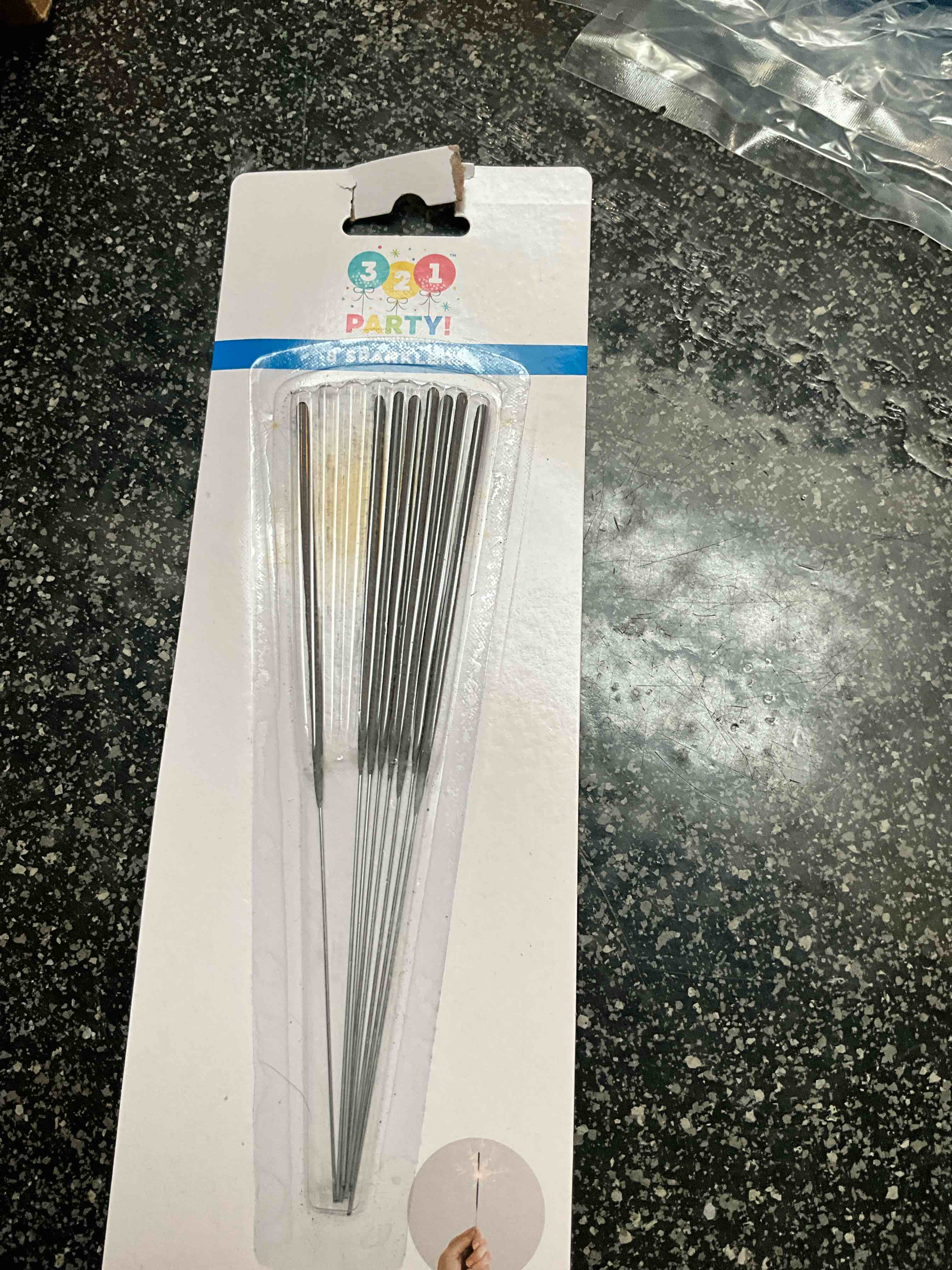Condition photo showing New/Like New for 3 2 1 Party - 8 count - Birthday Sparklers   