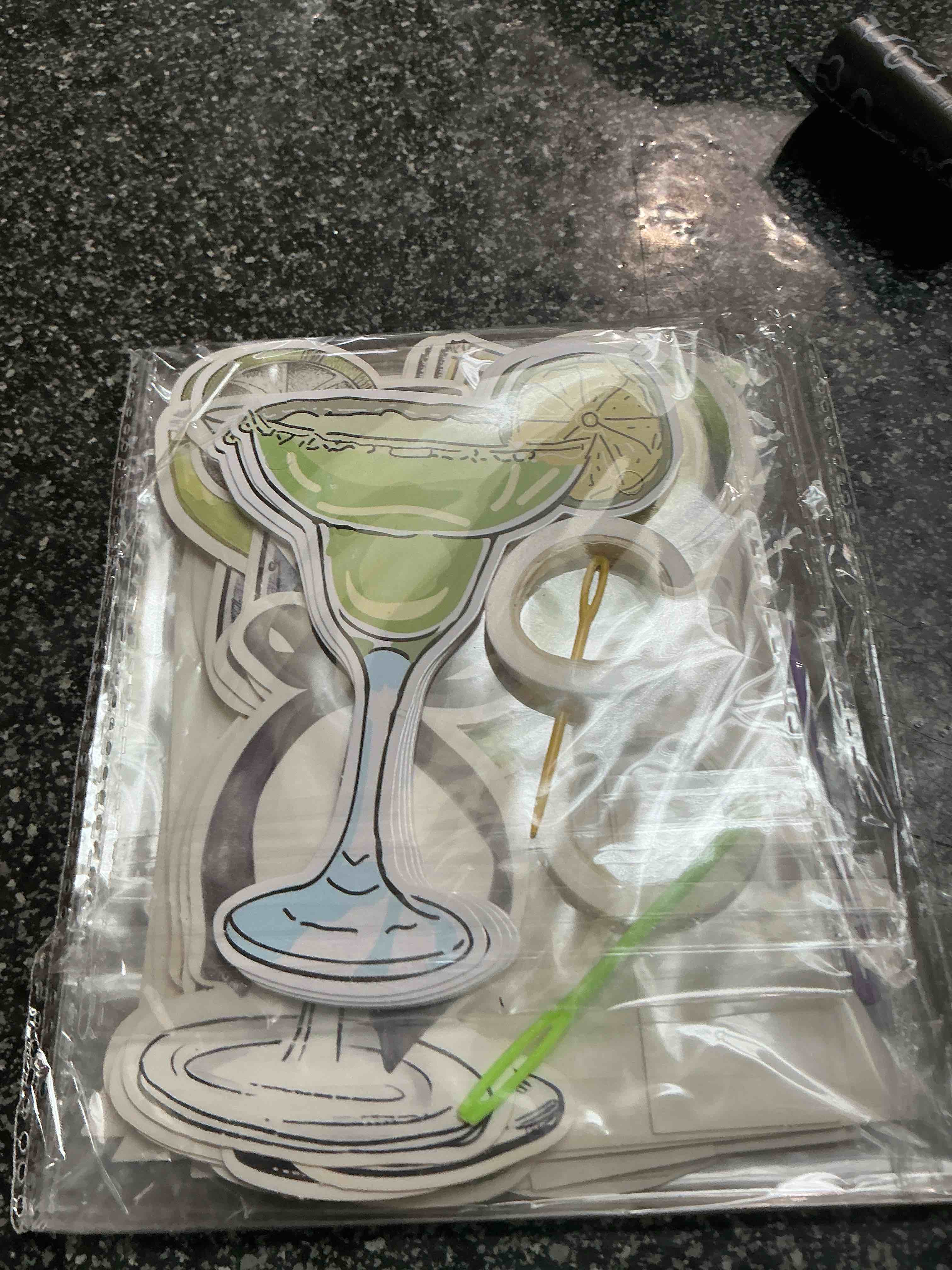 Condition photo showing New/Like New for Margarita Party Confetti Glasses decorations 