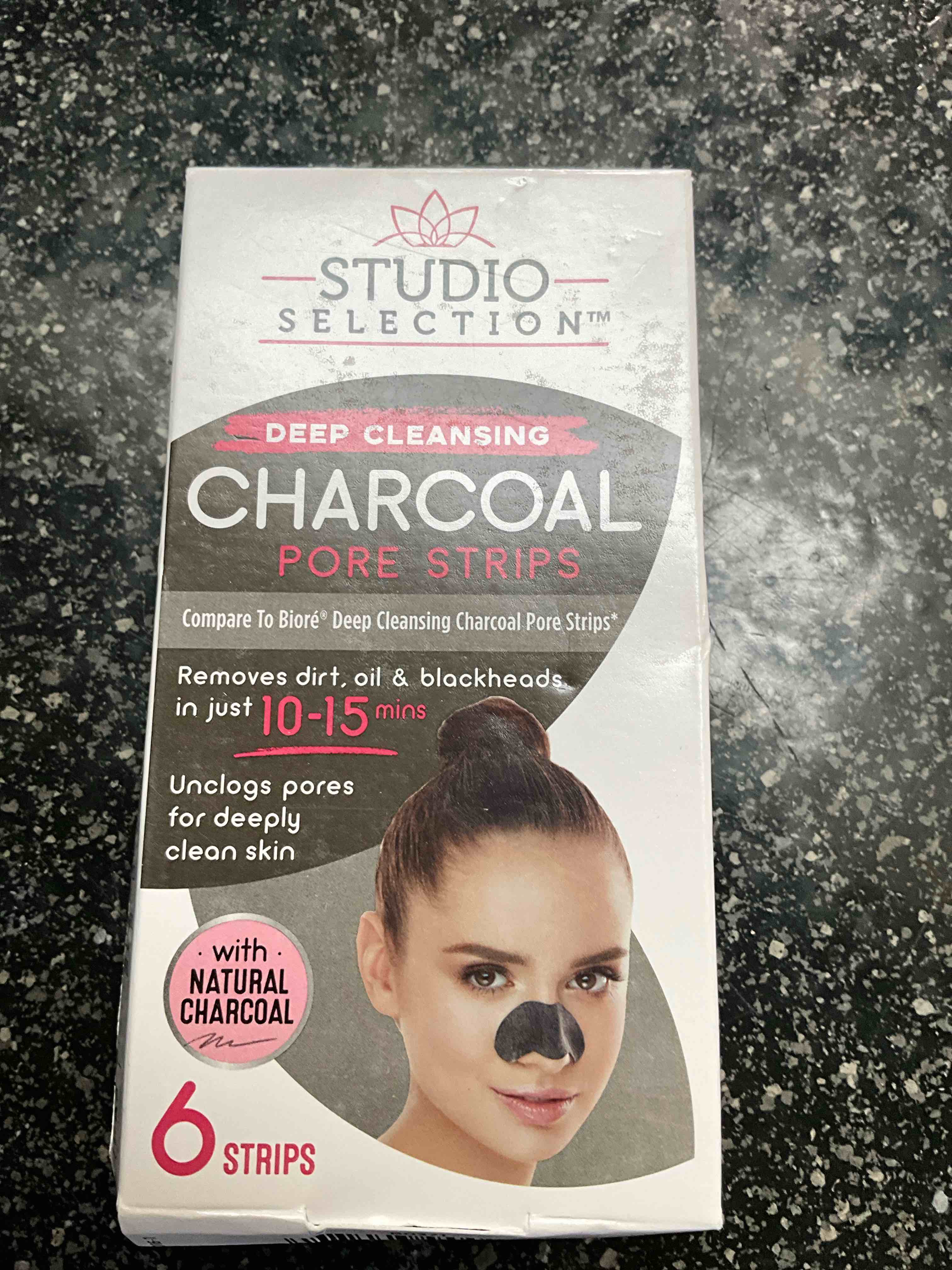 Studio Selection - Deep Cleansing Charcoal Pore Strips - 6 count 