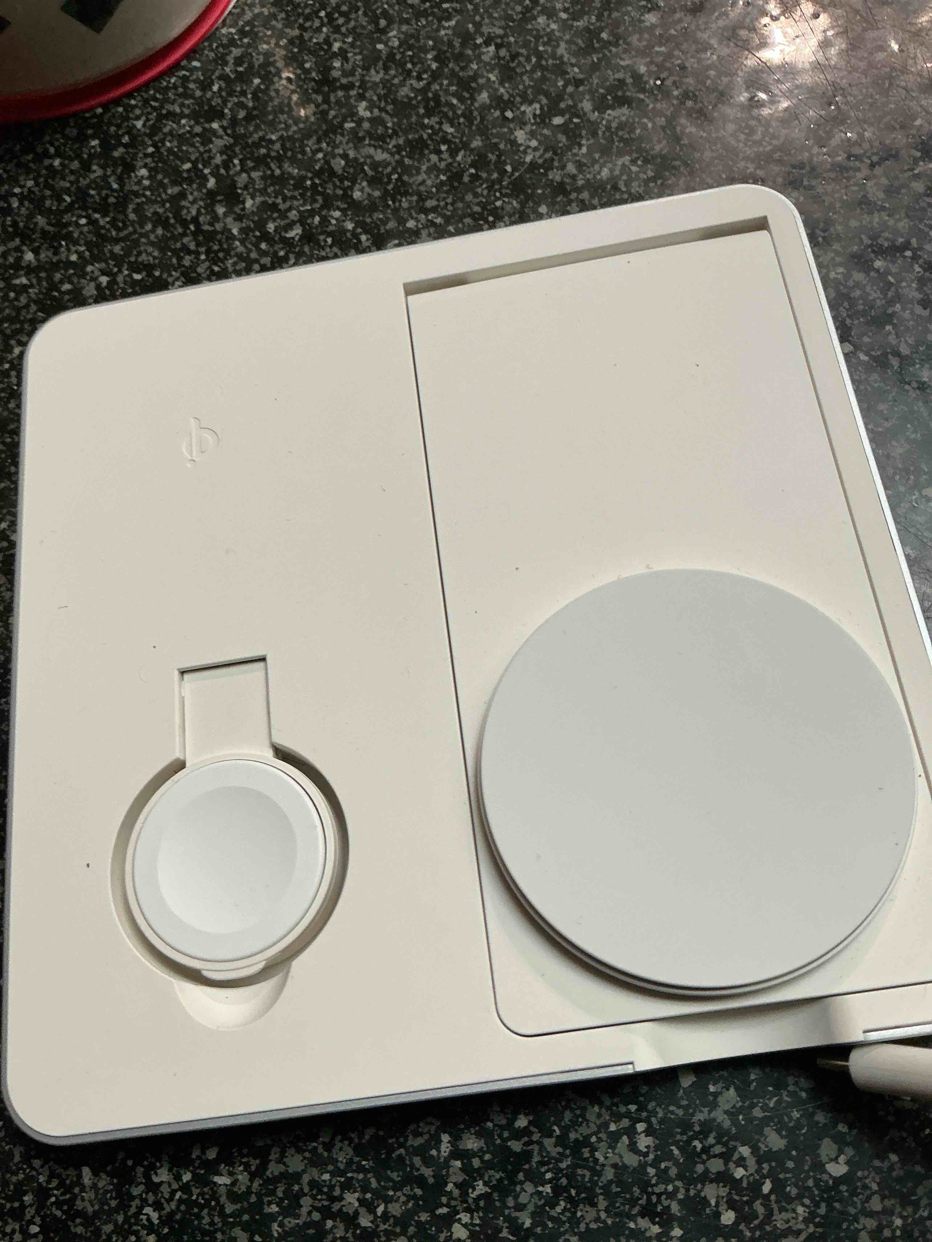 Condition photo showing New/Like New for Heyday Wireless Charger For iPhone & iWatch 