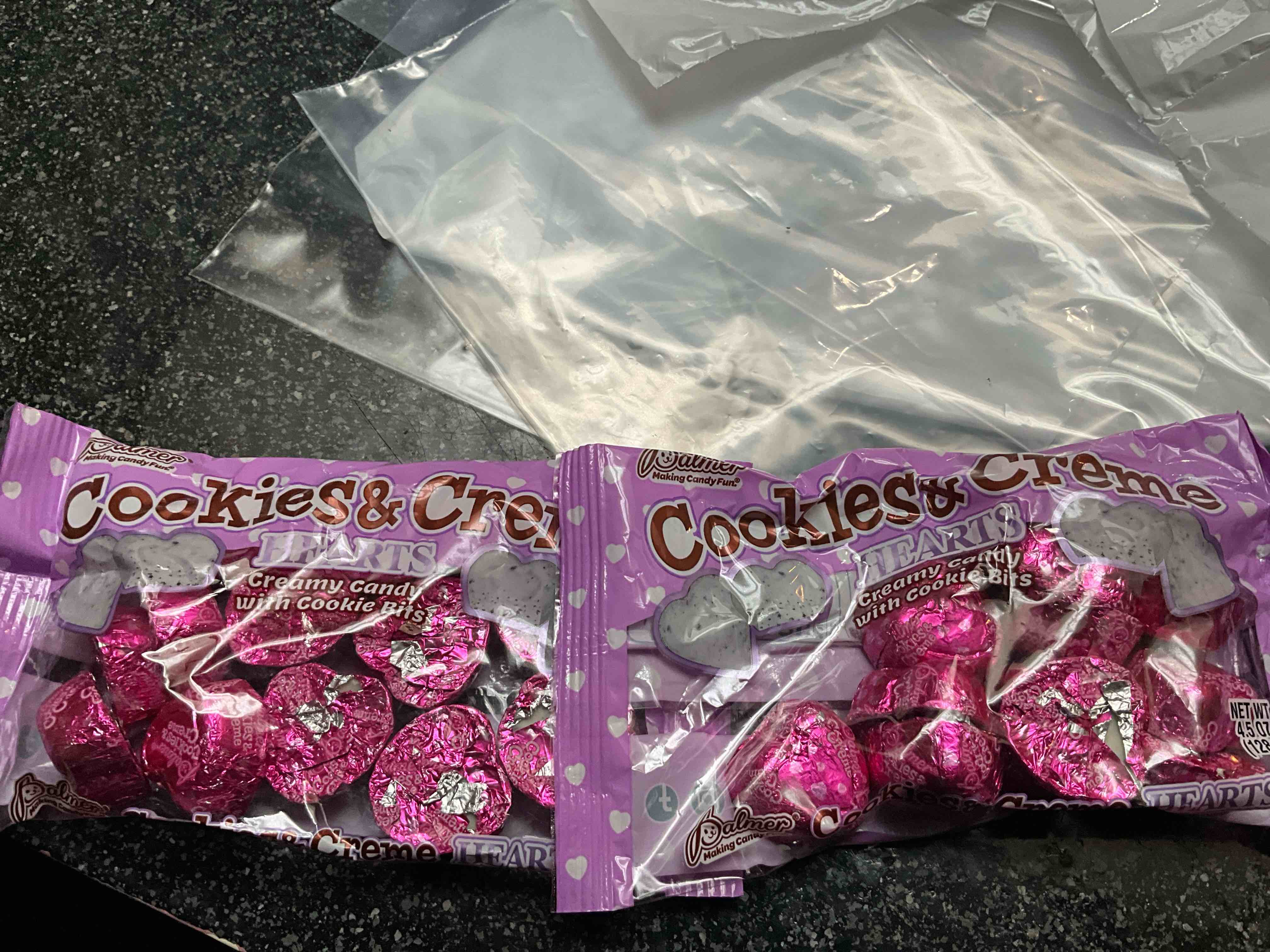 Condition photo showing New/Like New for Cookie & Creme Hearts - 4.5 oz 