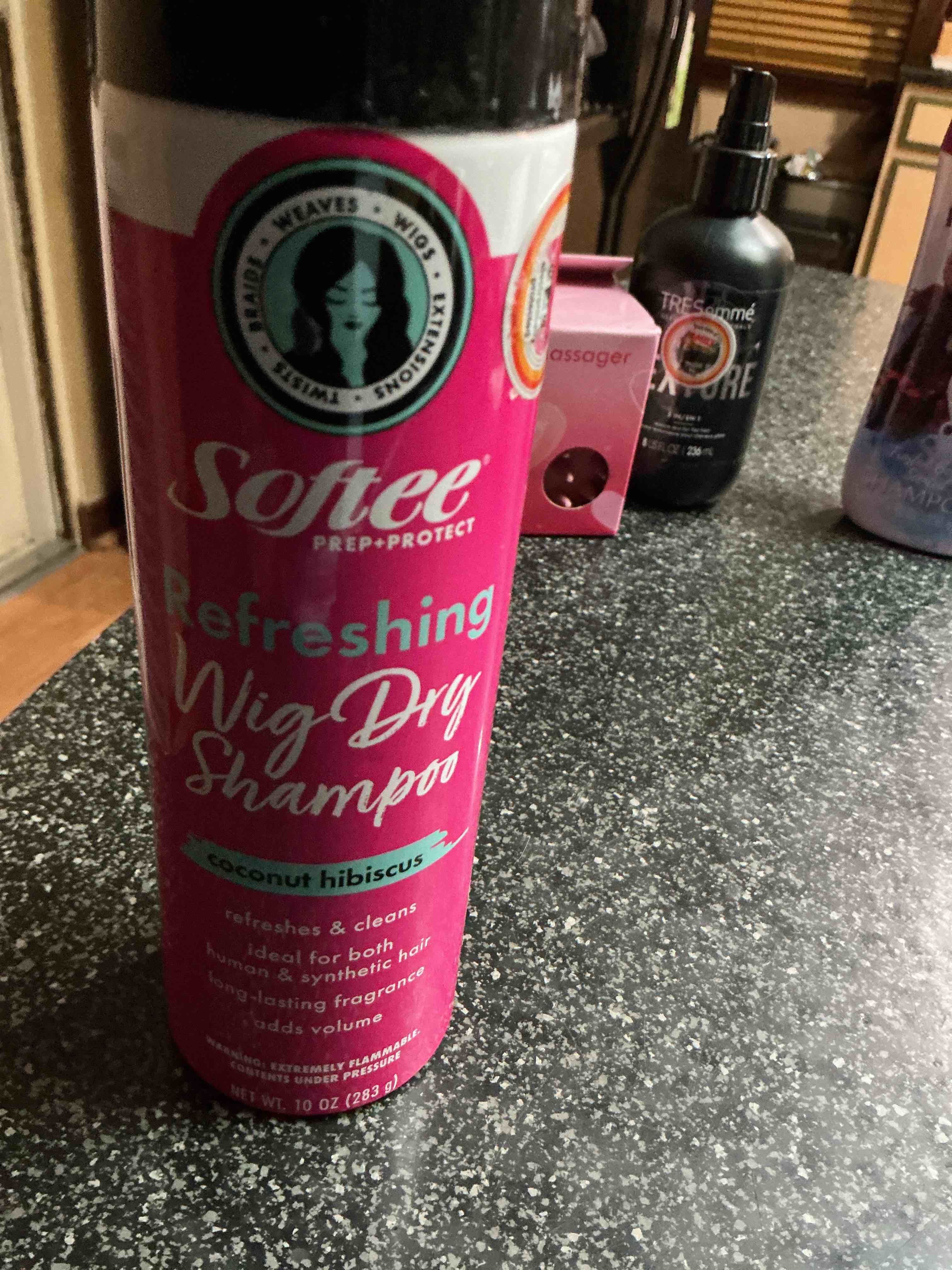Softee Refreshing Wig Dry Shampoo. 10 OZ.