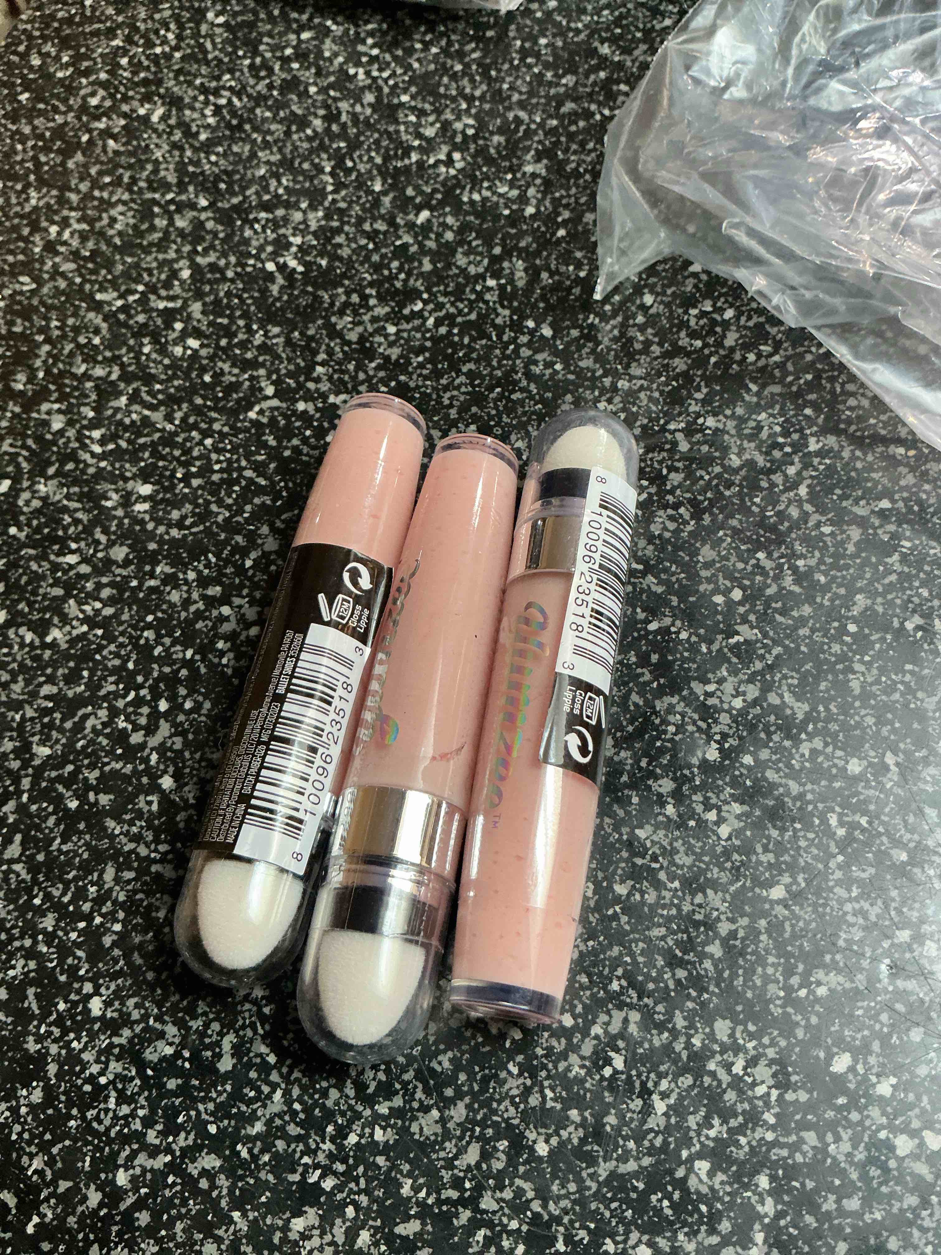 Condition photo showing New/Like New for Yumzee Lip Oil 