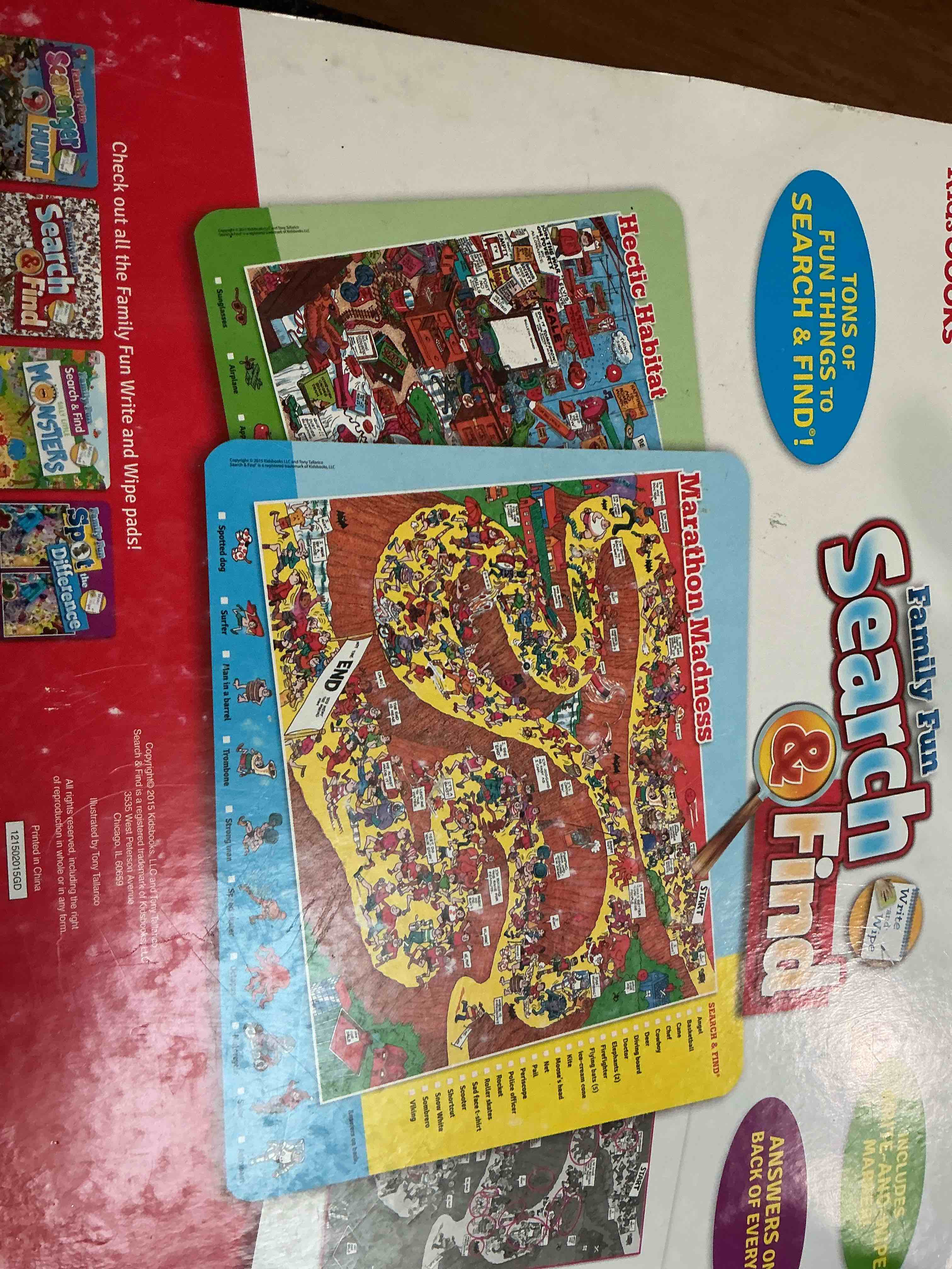 Condition photo showing New/Like New for Kidsbooks Family Fun Search & Find 