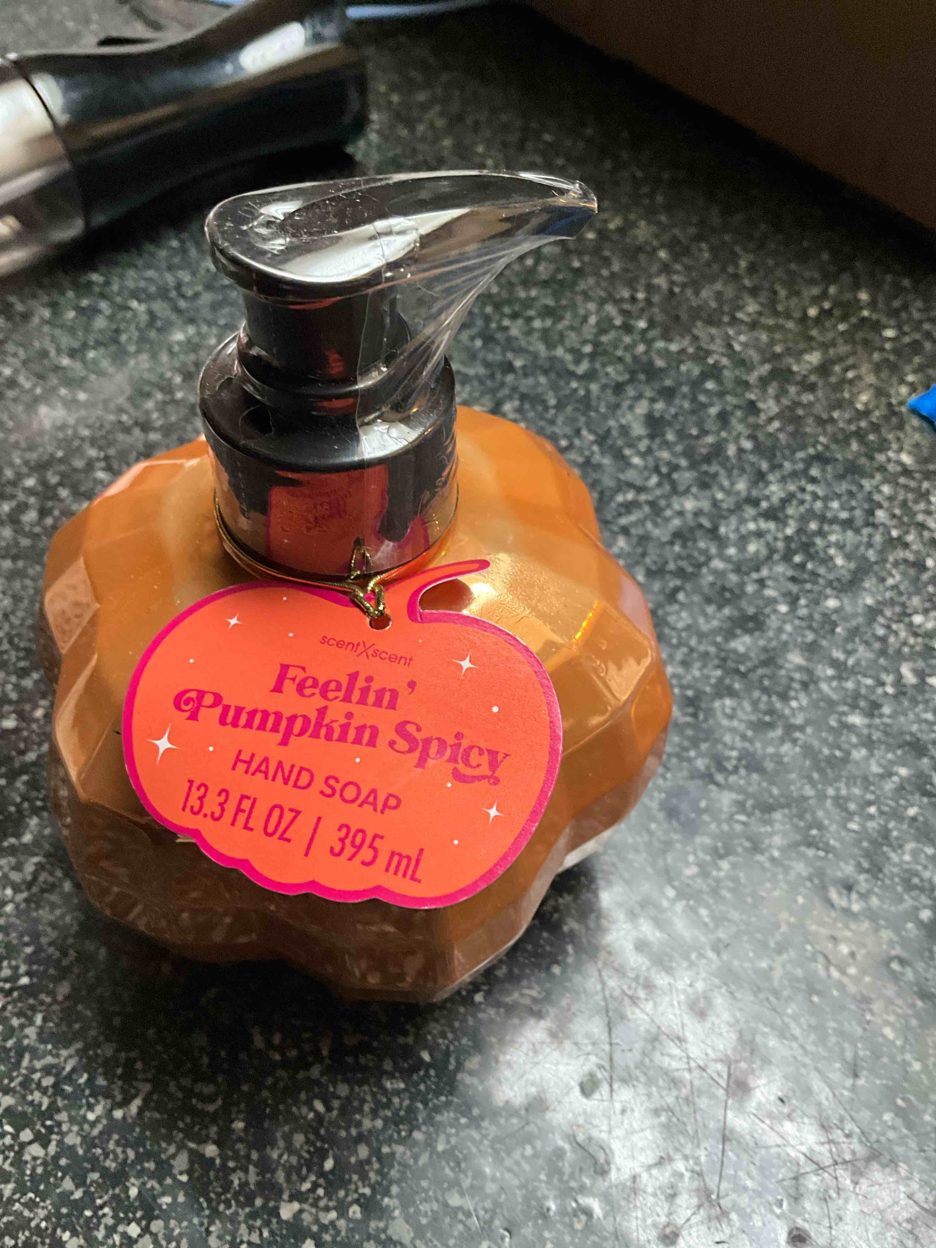 Condition photo showing New/Like New for Scent X Scent - Feelin Pumpkin Spicy - Hand Soap - 13.3 oz 