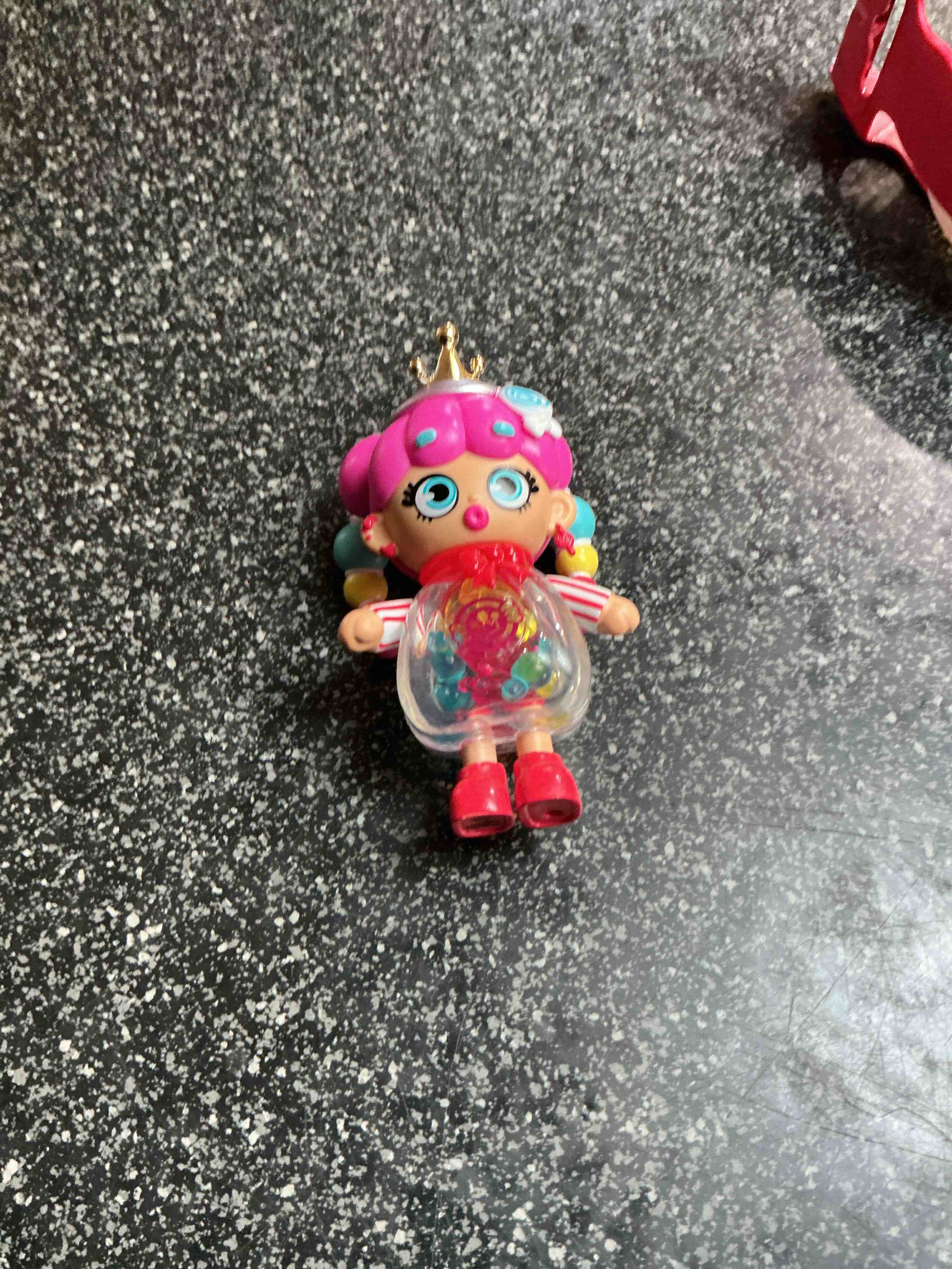 Condition photo showing New/Like New for Kween Of Suga 11- Inch.Deluxe Figure 