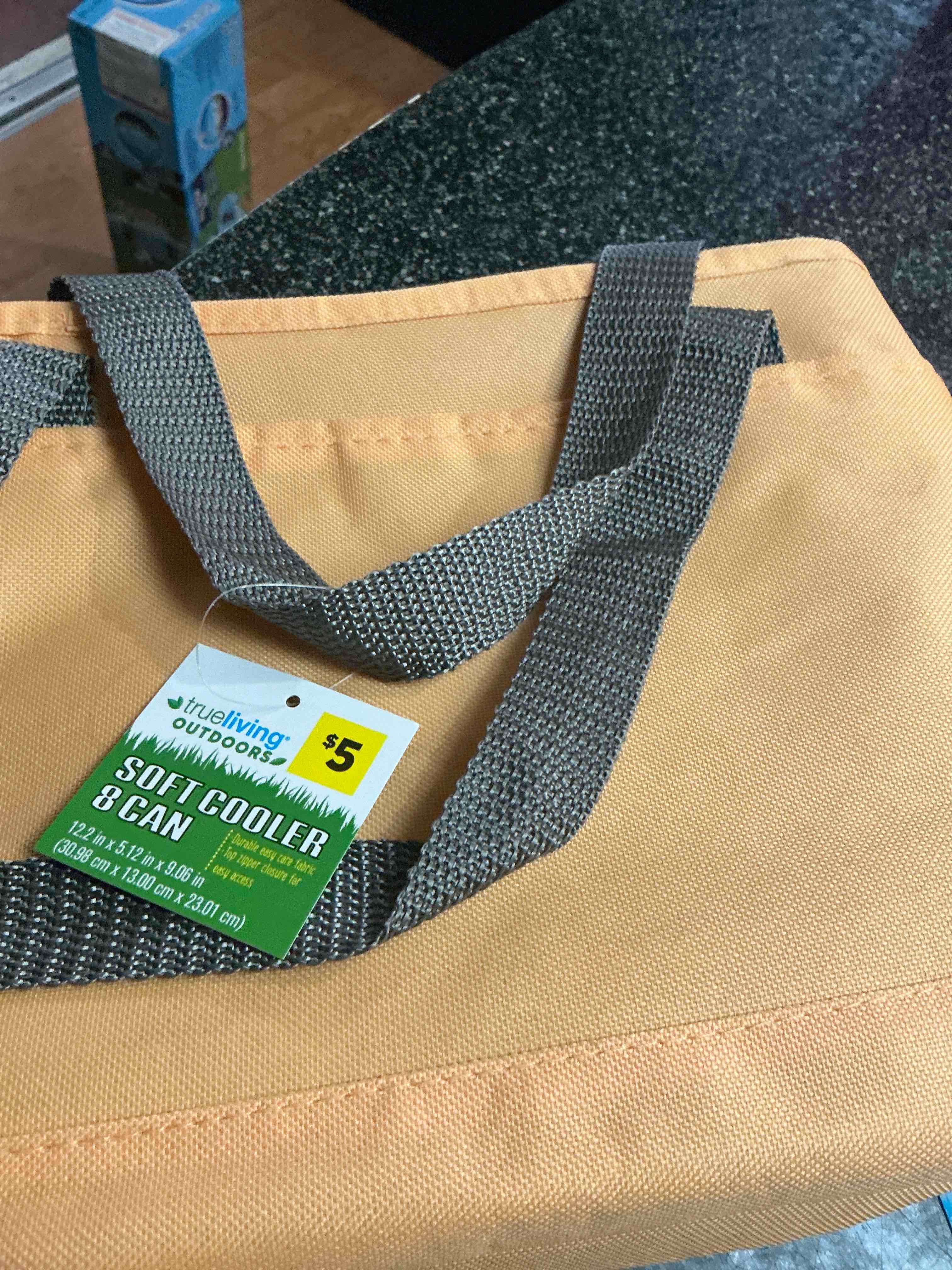 TrueLiving Outdoors Soft Cooler 8 Cans 