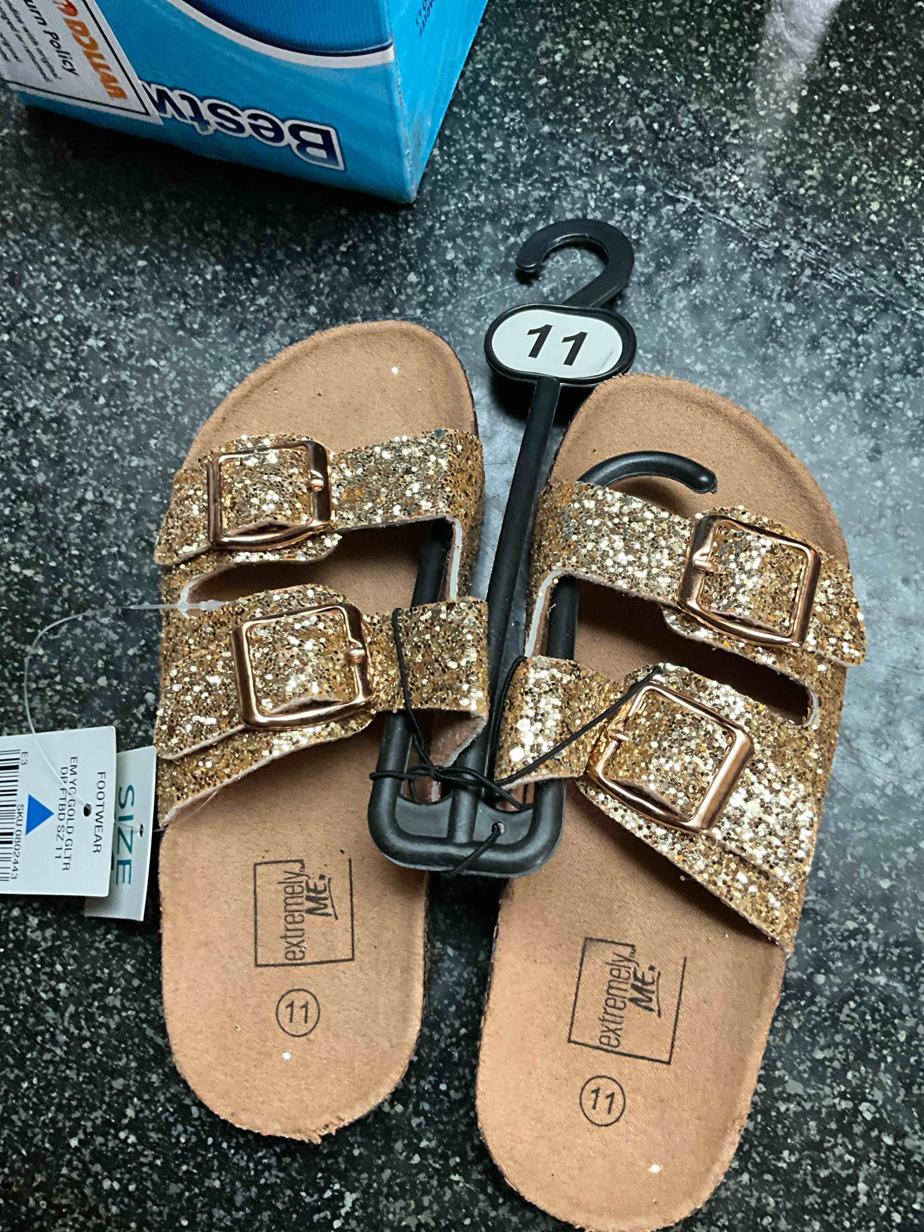 Girls - Gold Sparkle - Shoes - size - 11 