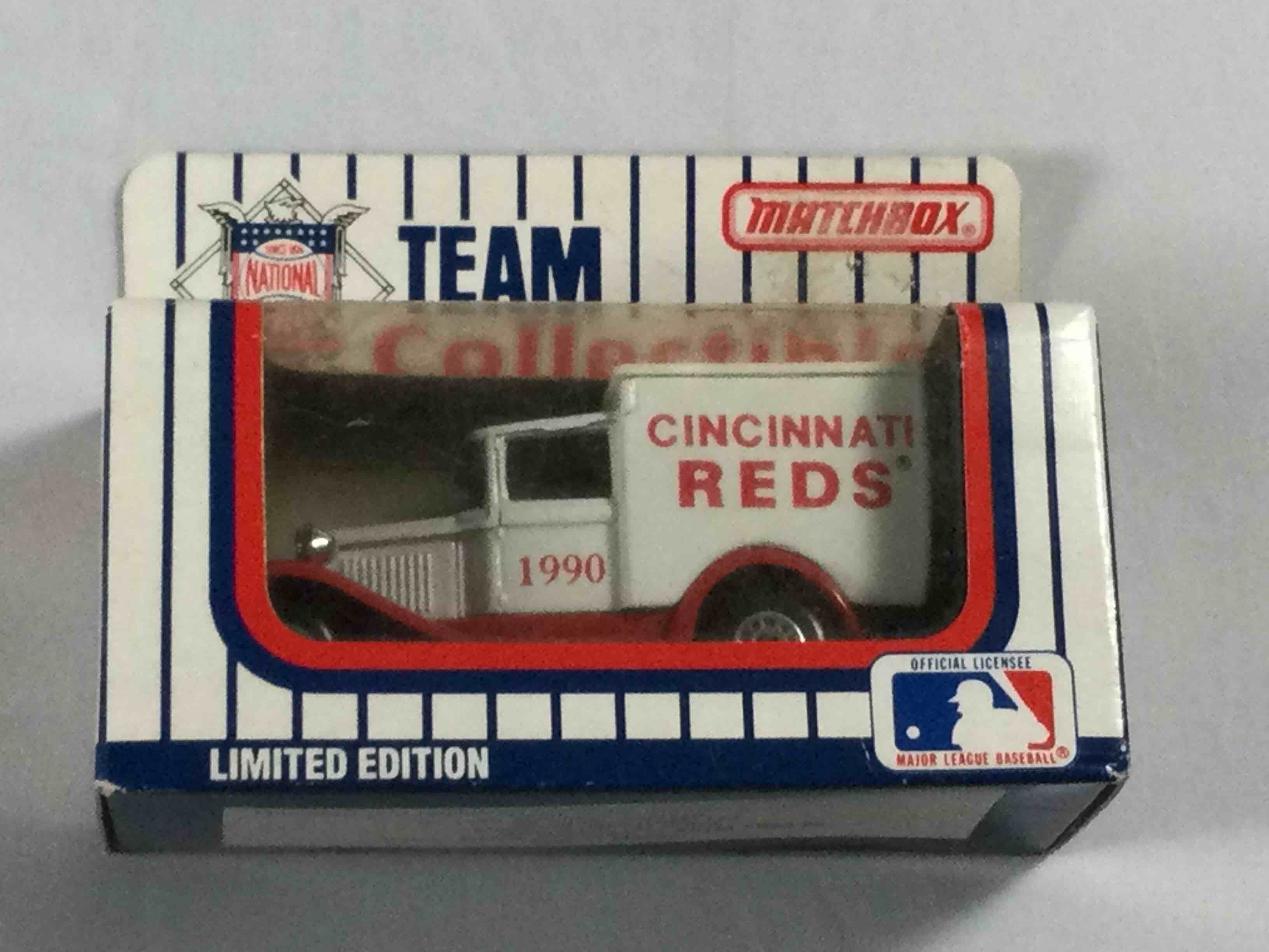 1990 Matchbox Cincinnati reds Commemorative Car