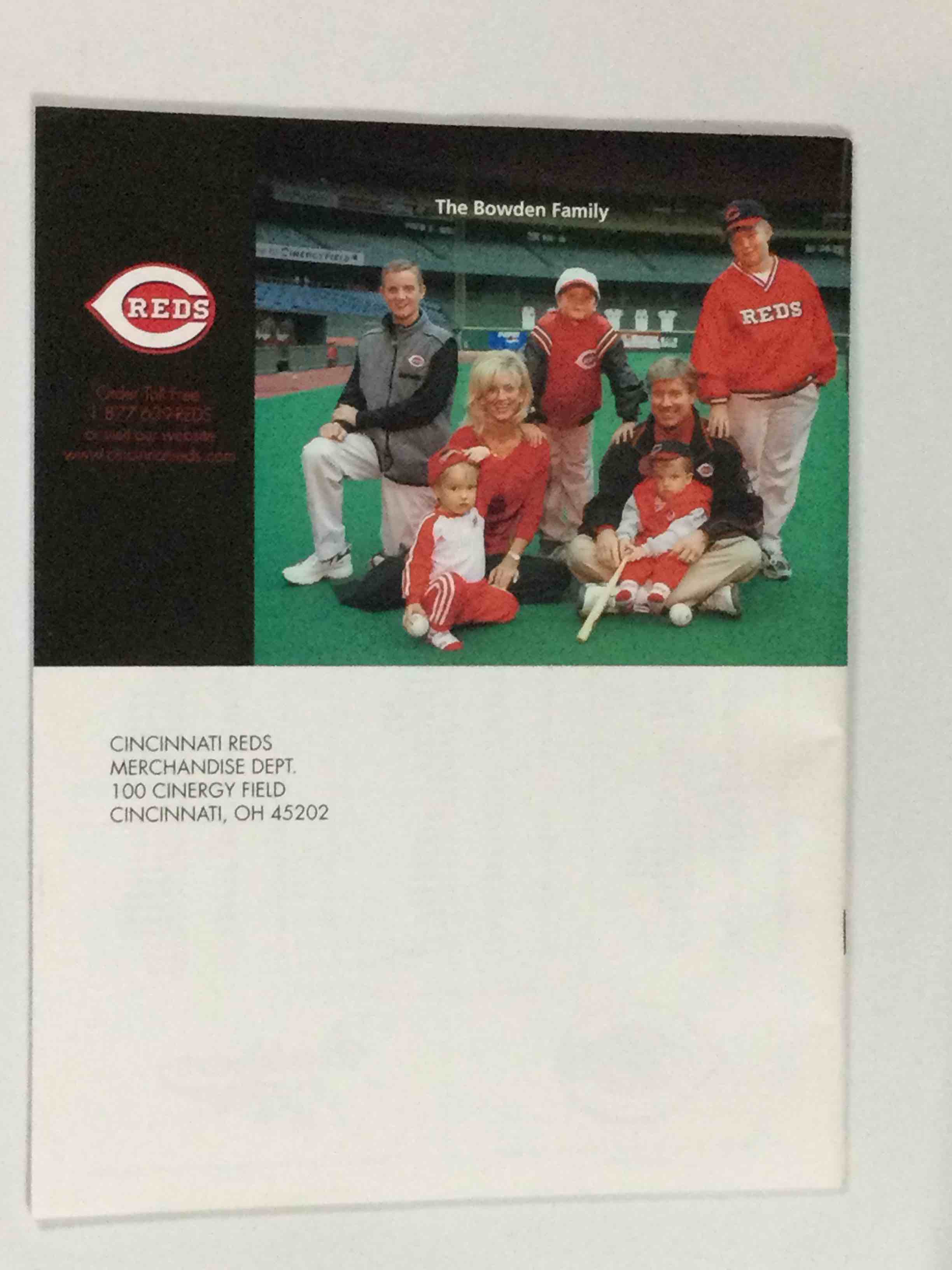 Condition photo showing Good Condition for Fall / Winter 2000 Official Cincinnati Reds Catalog