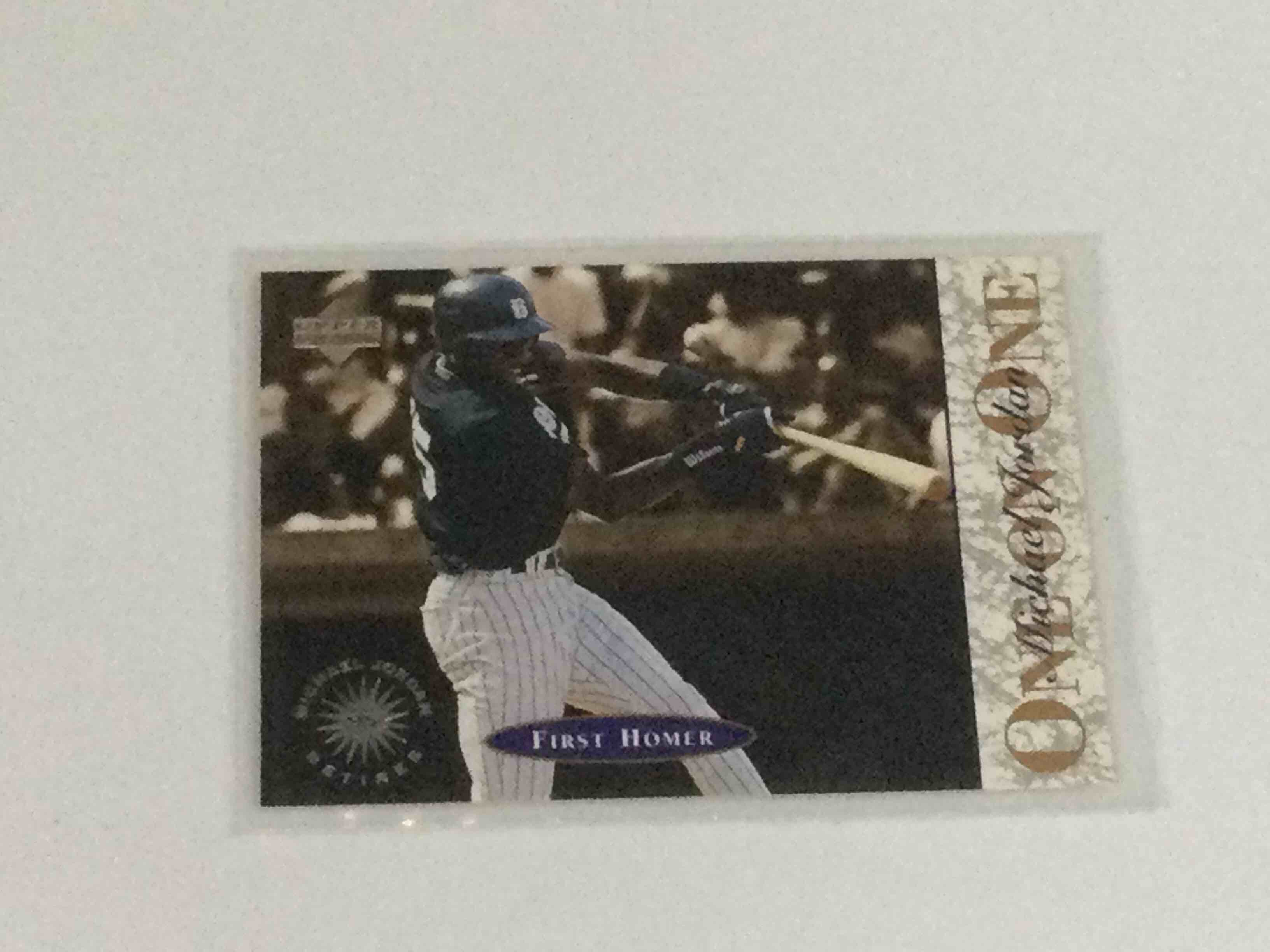 1995 UD Minors Michael Jordan “One on One” Insert Card