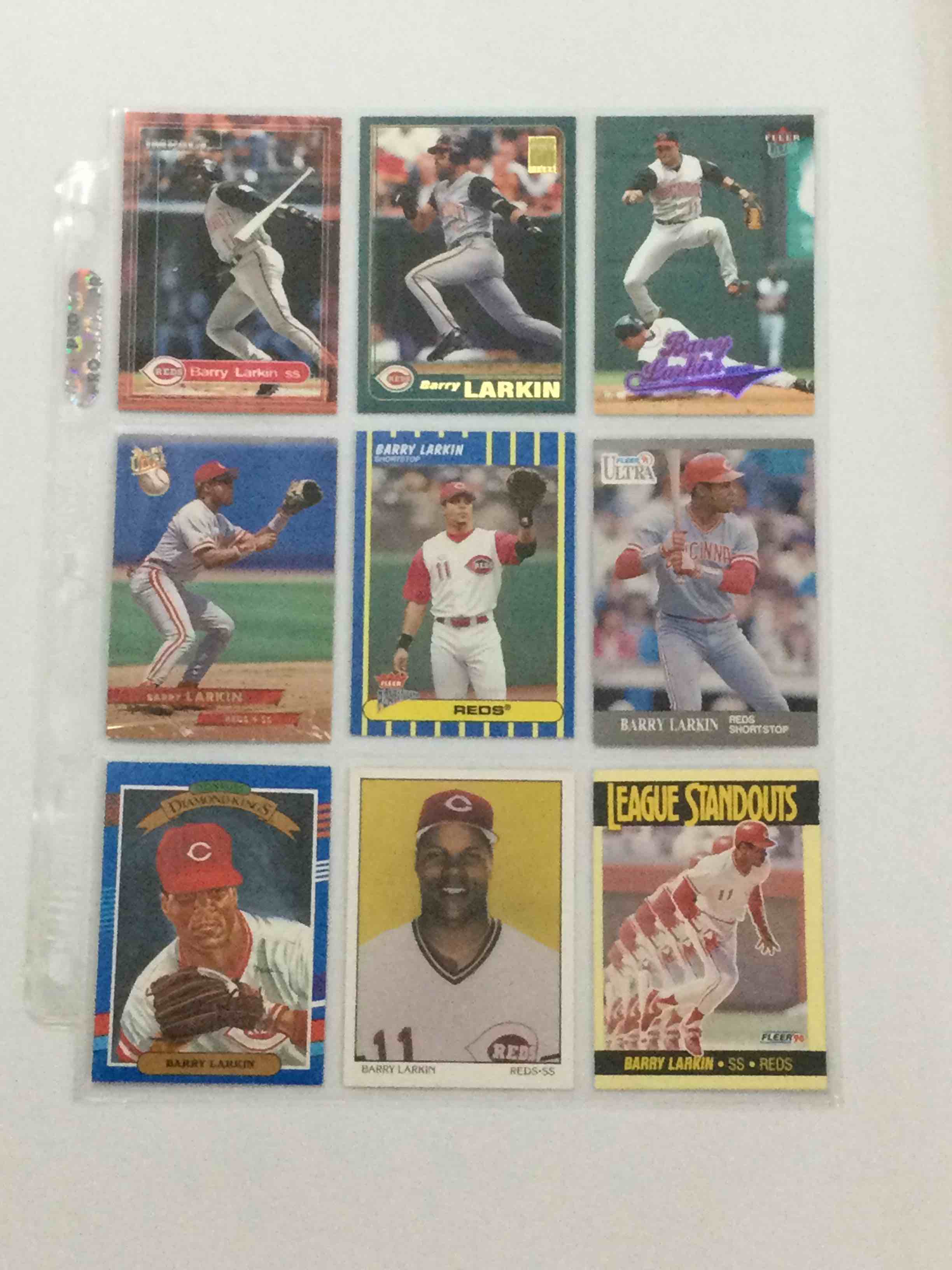 Lot of (9) Barry Larkin Baseball Cards