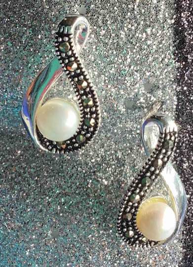 Genuine Marcasite Twist Real Pearl Earrings Fine Silver Plated 