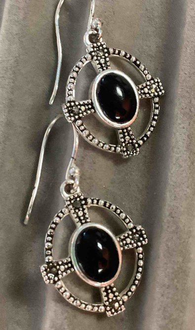 Swarovski Marcasite Black Onyx Earrings Fine Silver Plated 