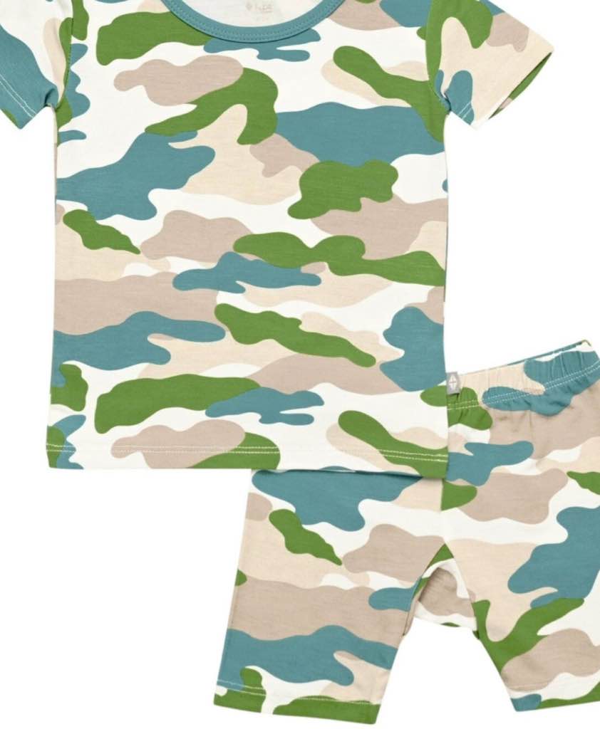 Cat & Jack Camo Boys Short Sleeve and Short Set 10