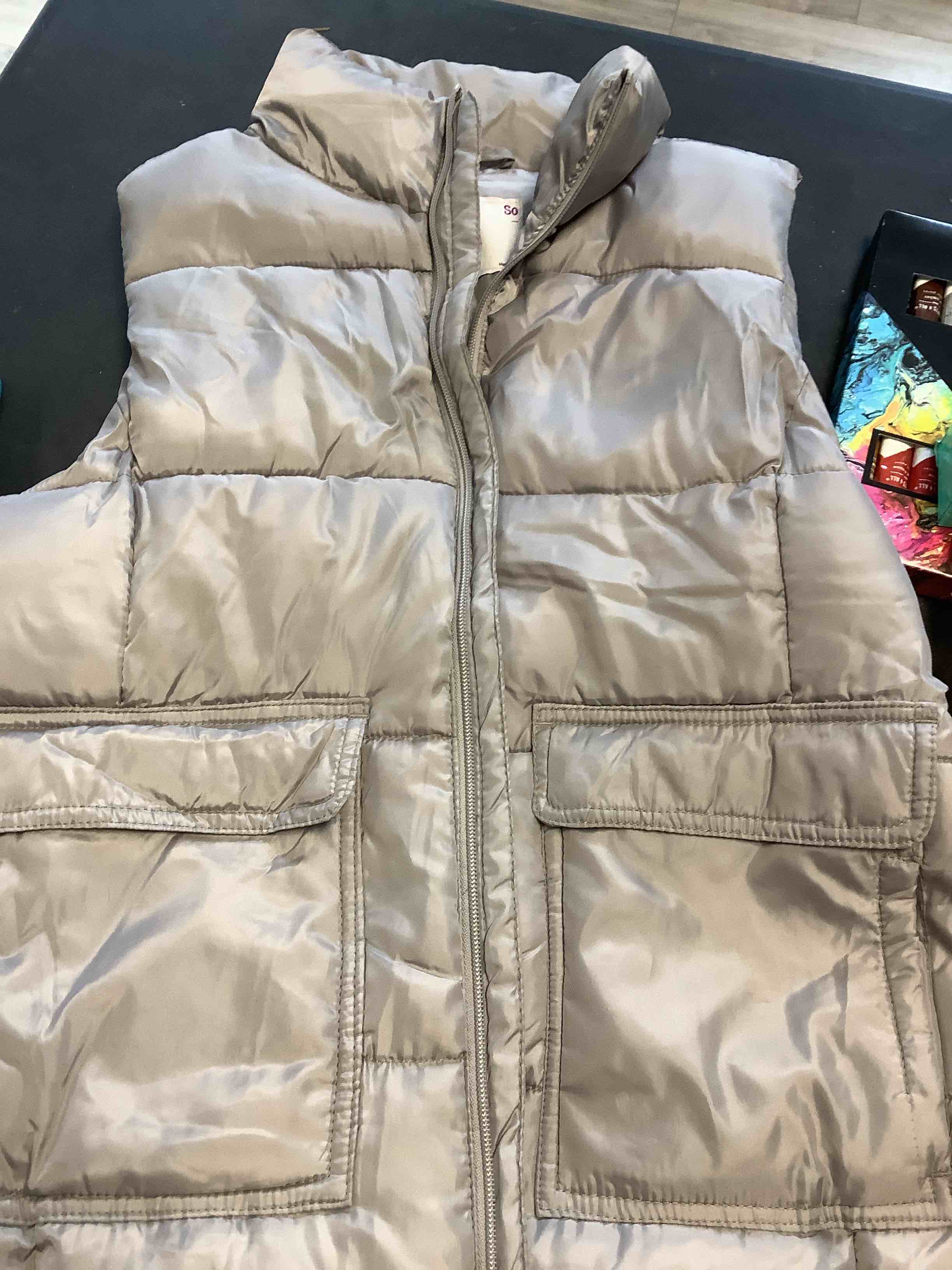 Condition photo showing New/Like New for Puffer Vest for Women's Outerwear Vests Puffy LARGE Quilted Vest Tops Jackets Coat with Pockets