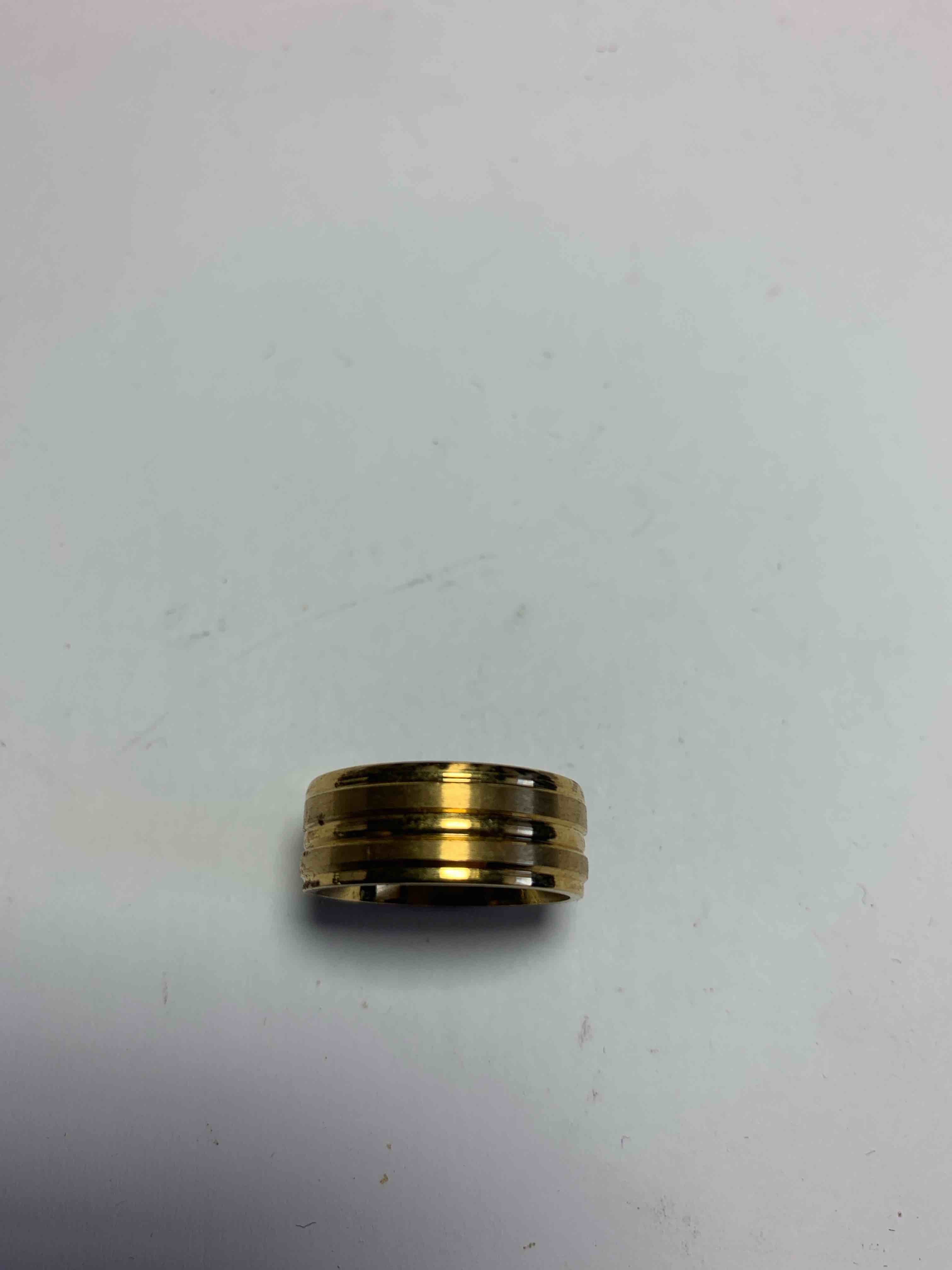 Gold Tone Ring, Size 6