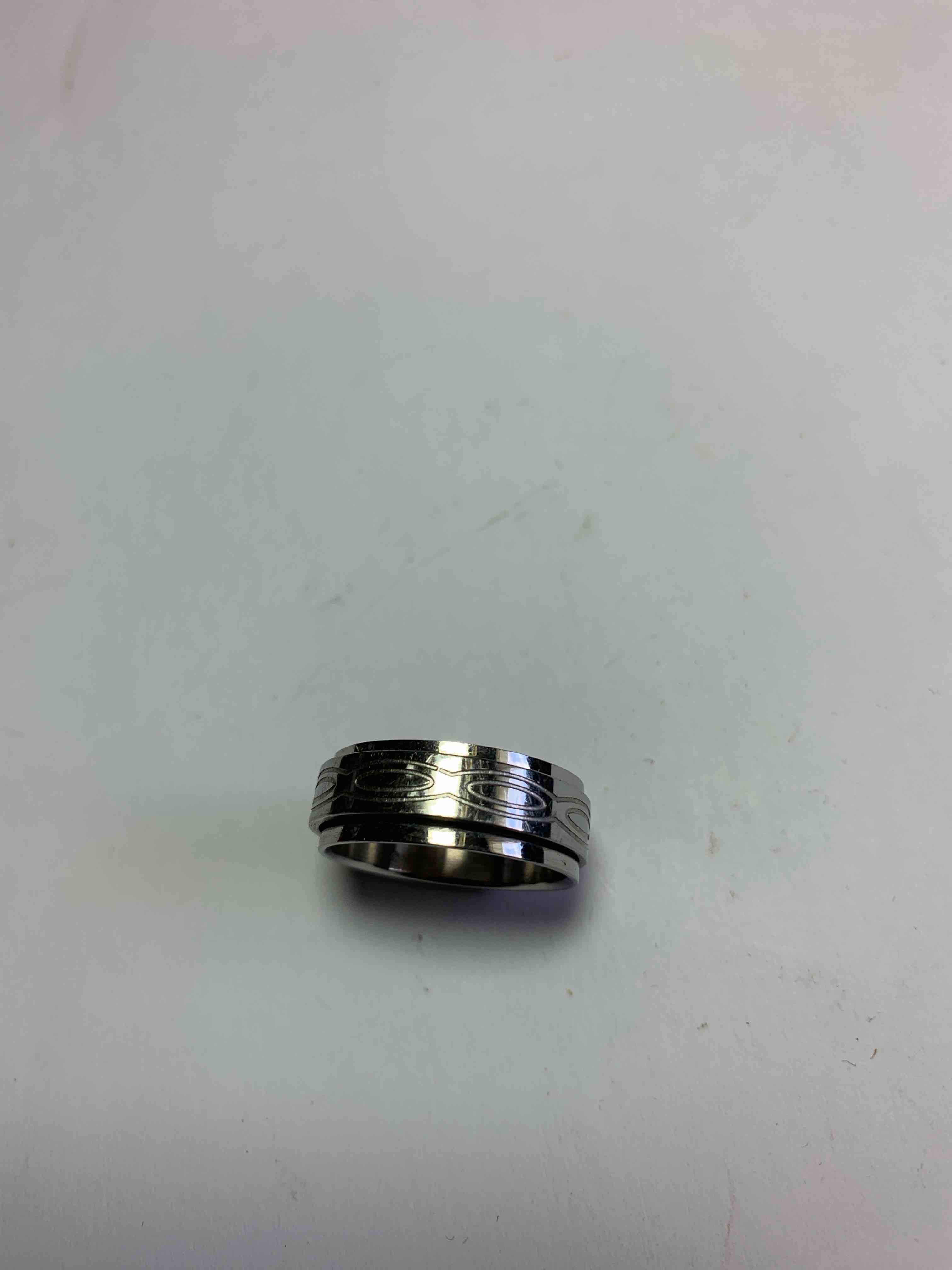 Silver Tone Ring, Size 10