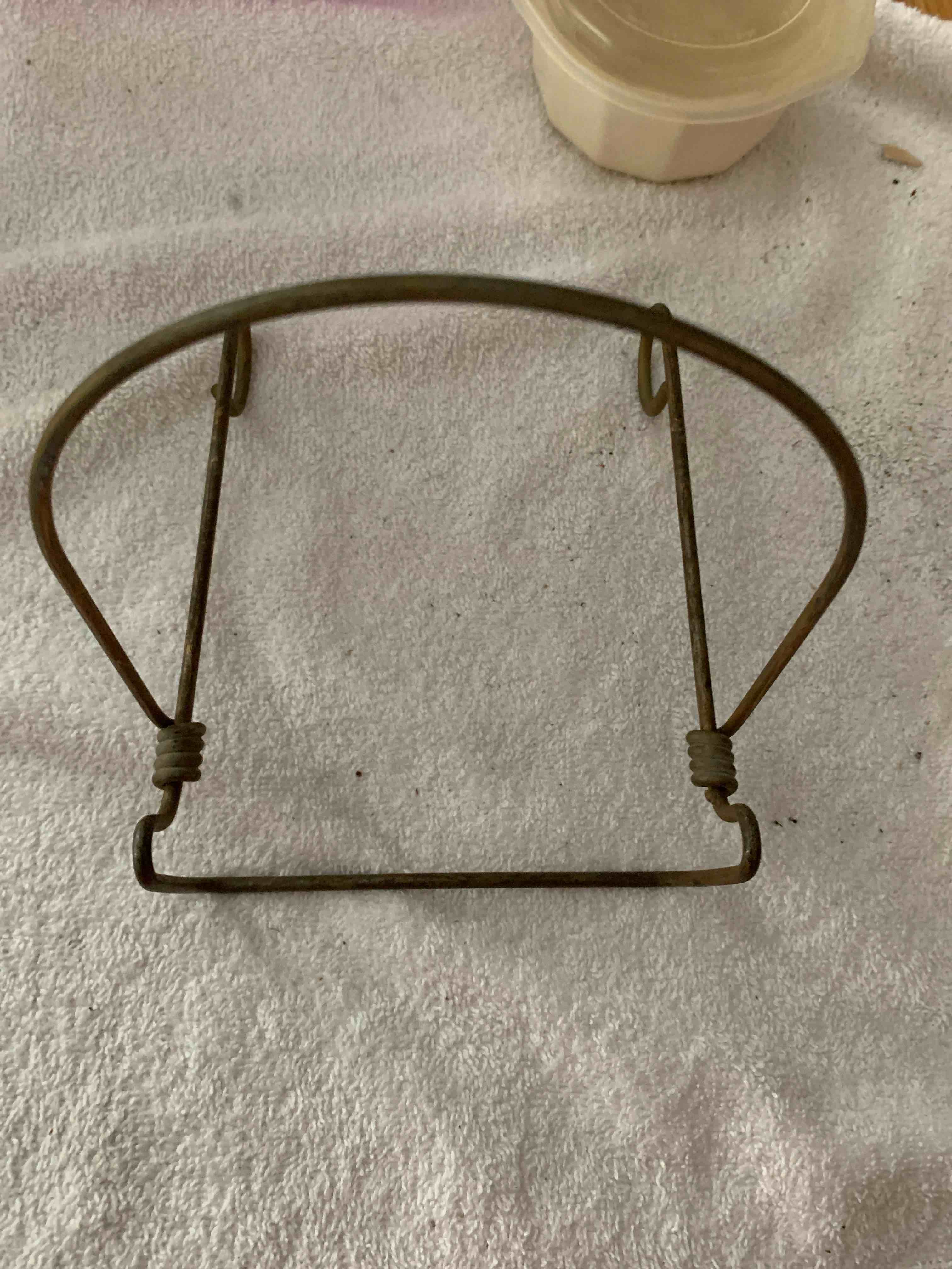 Vintage Collector Plate Display Holder 