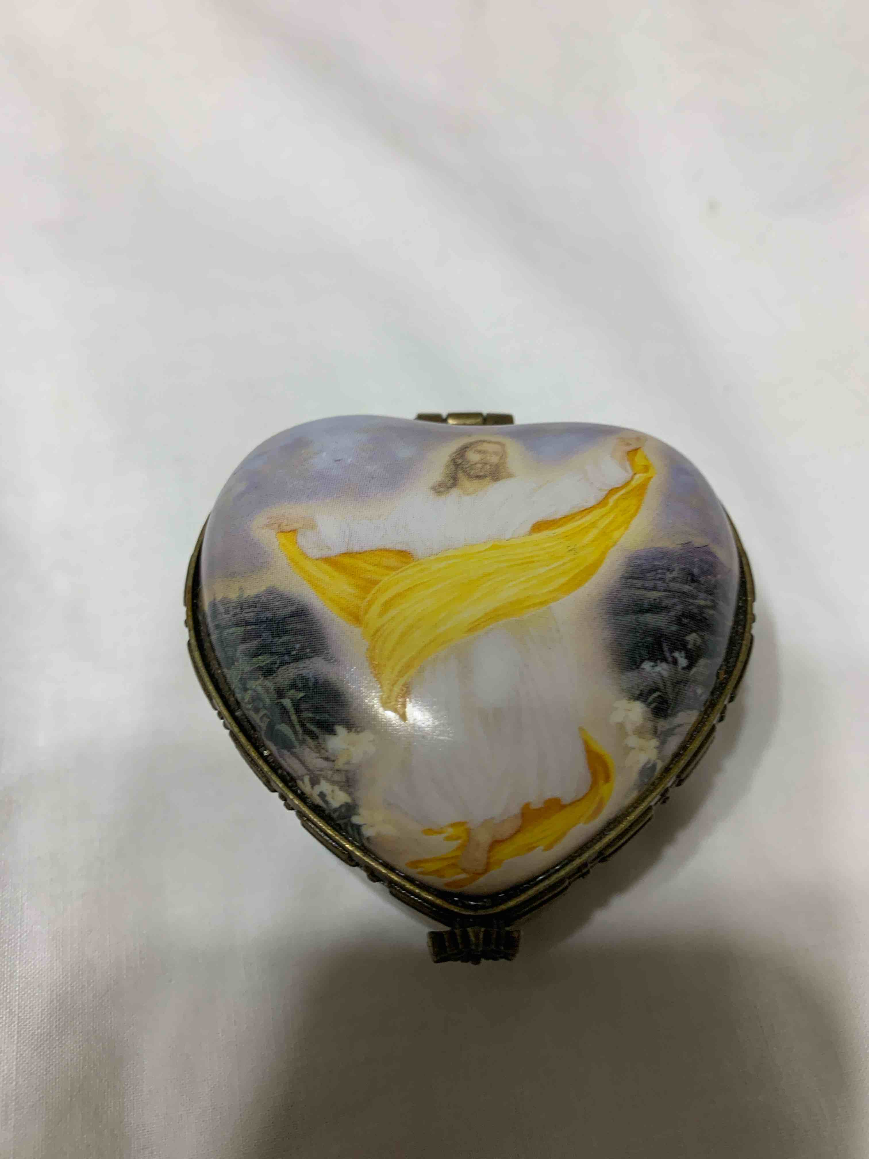 Small Heart Shaped Trinket Box, Porcelain 