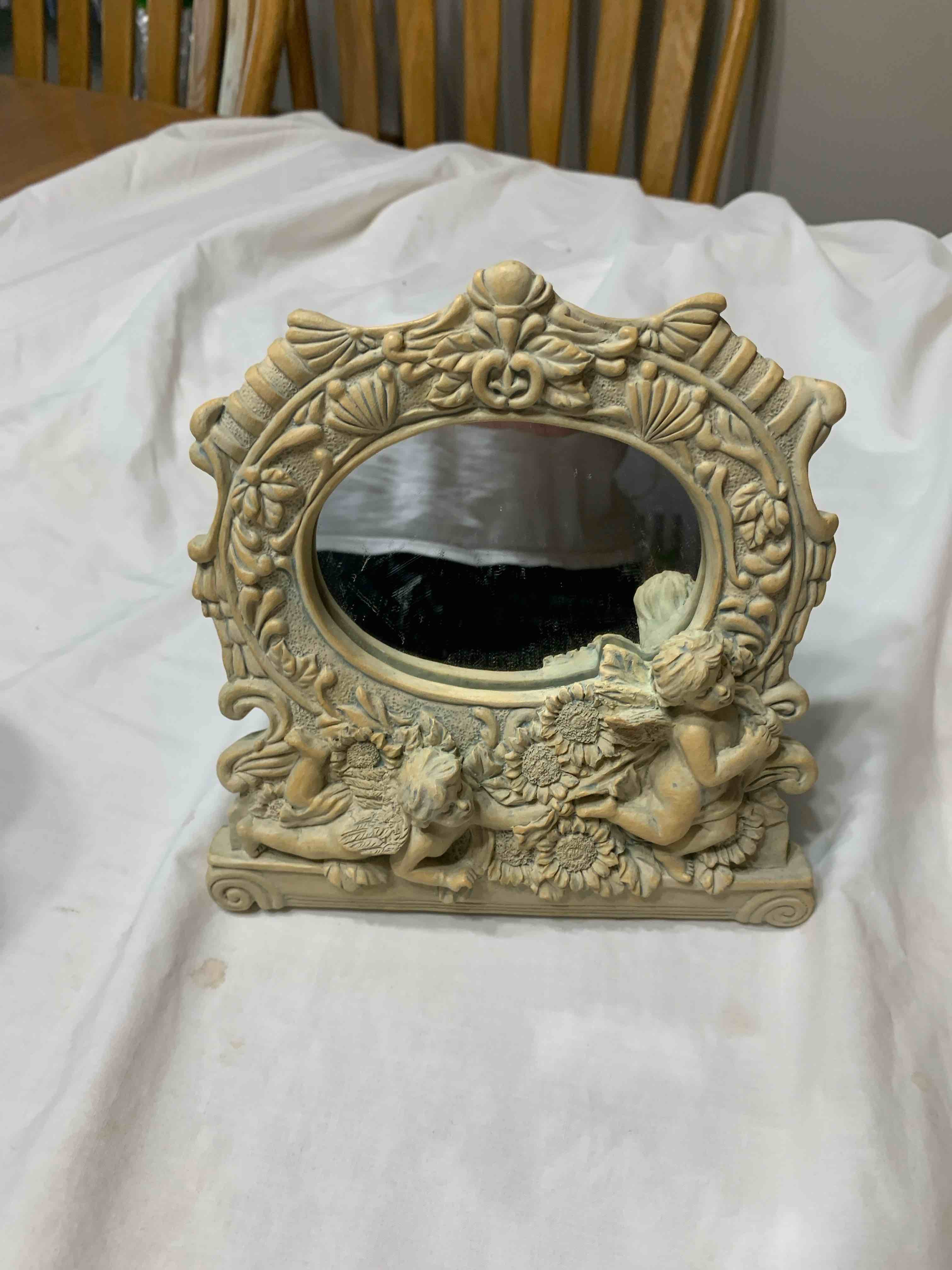Resin Cherub Mirror