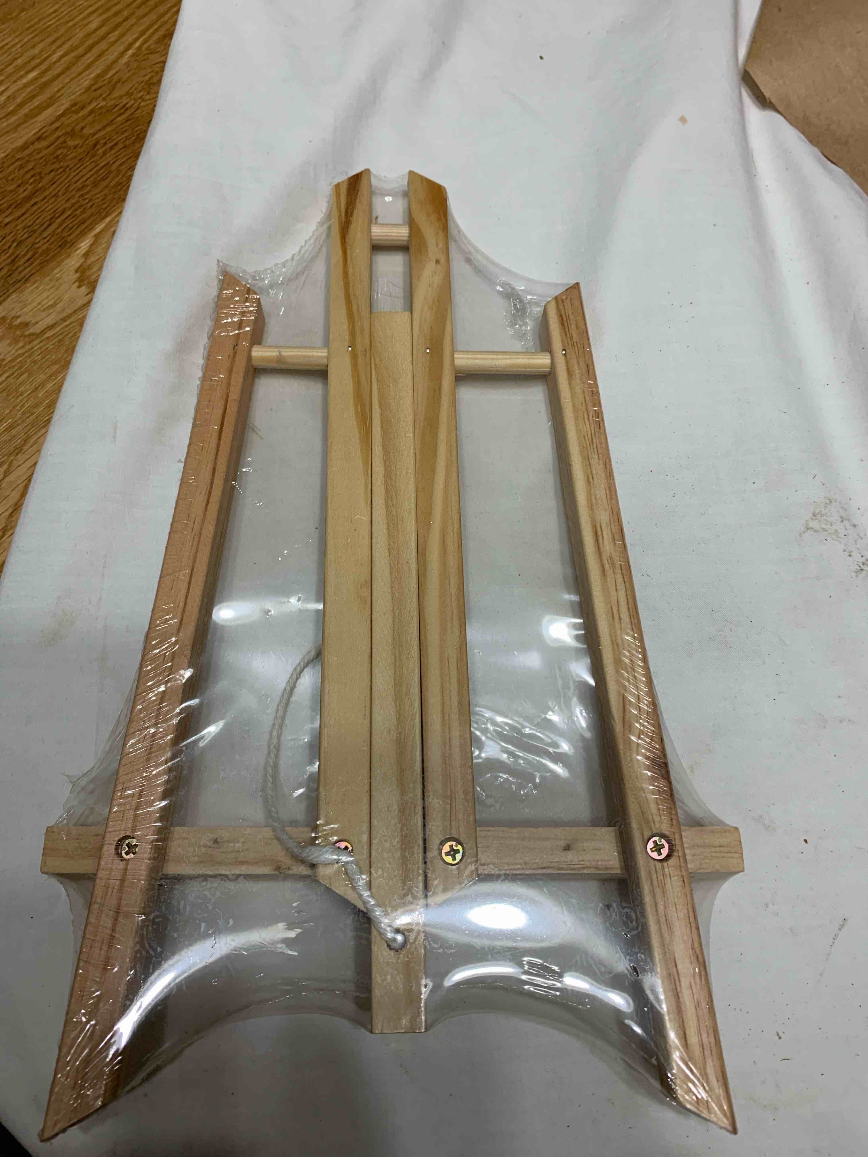 Small Wooden Tabletop Easel 
