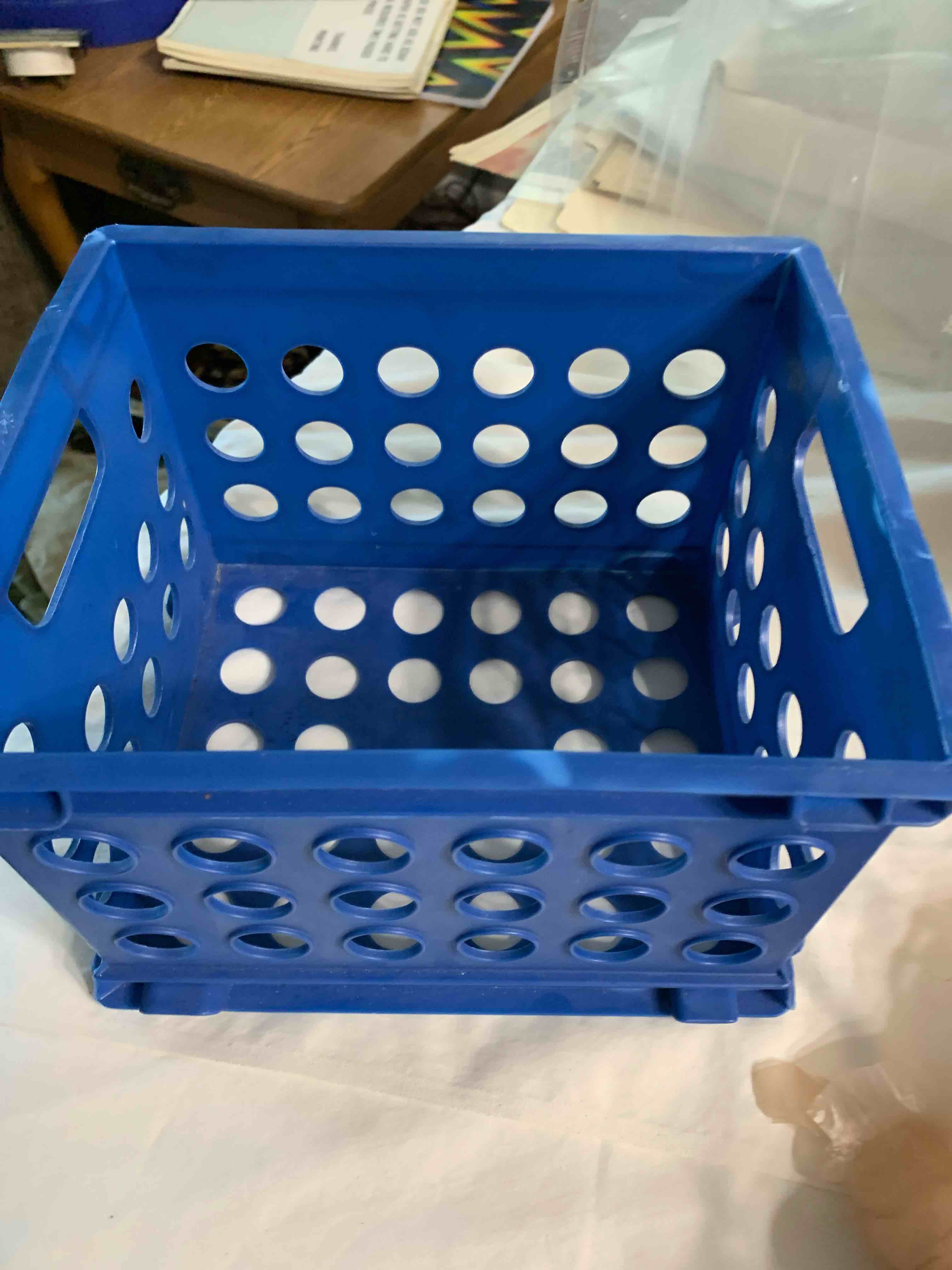 Small Plastic Crate, 9” X 7” x 6”