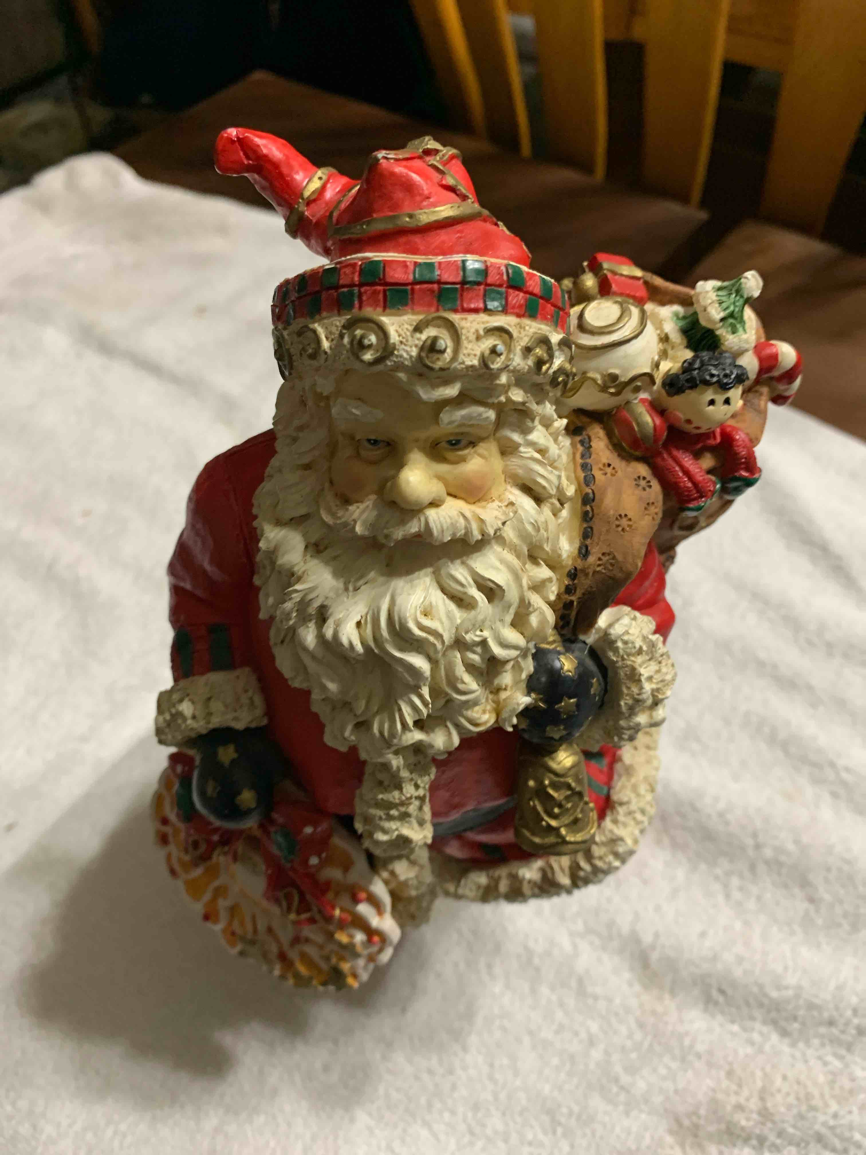 Vintage Ceramic Santa Claus Figure, 9” tall