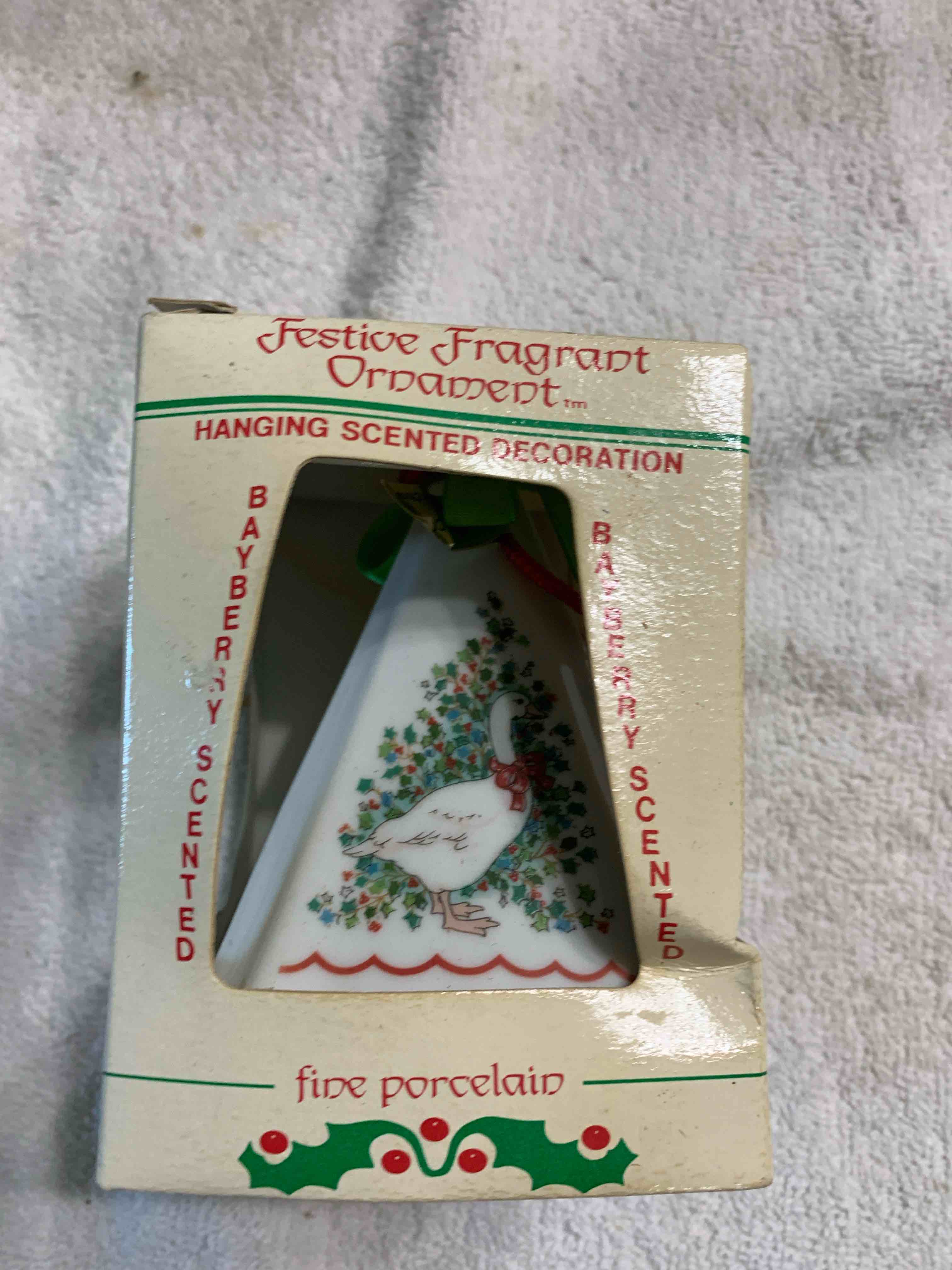 Festive Fragrant Ornament