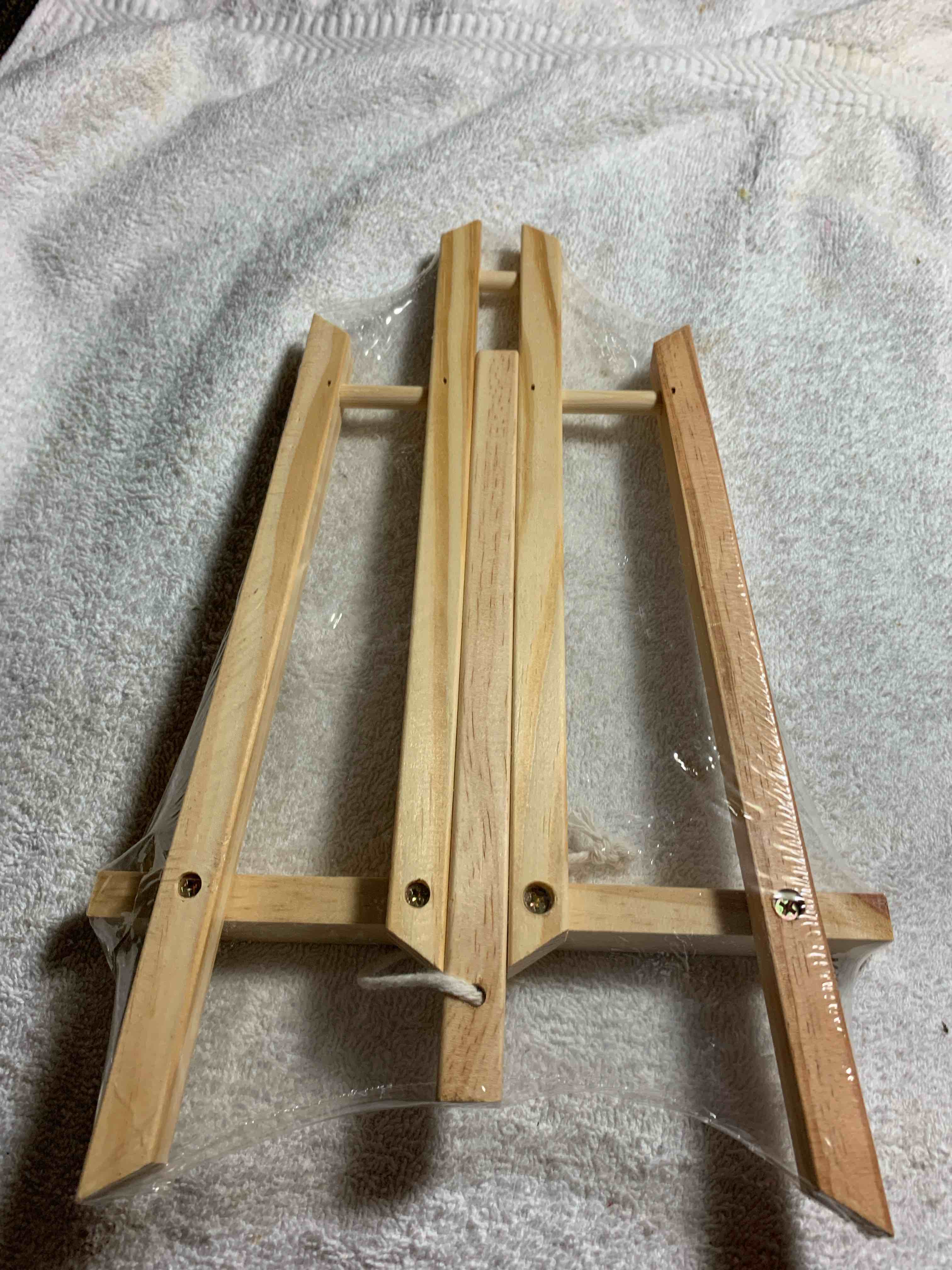 Small Wooden Tabletop Easel