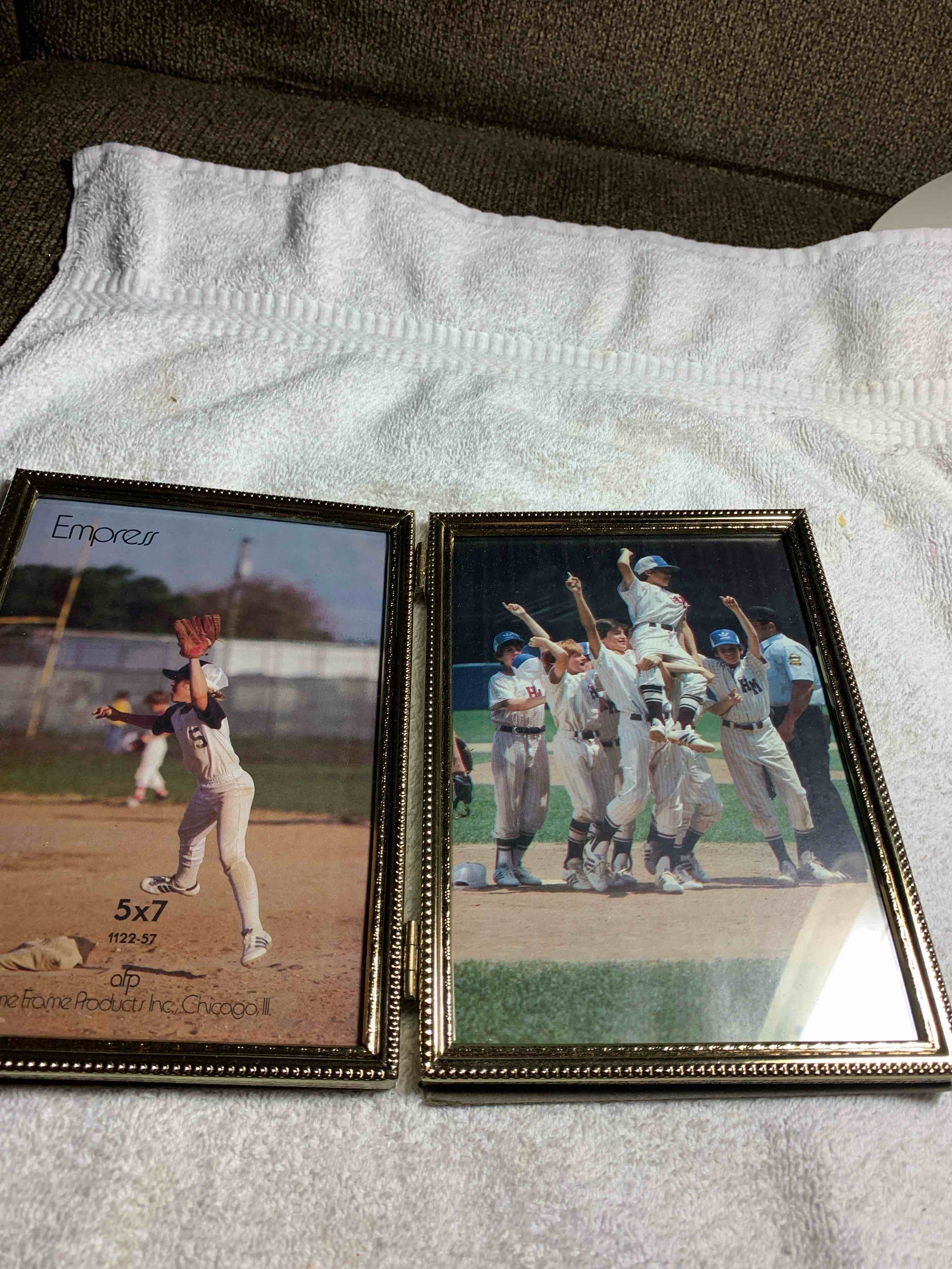 Double 5” X 7” Picture Frame 