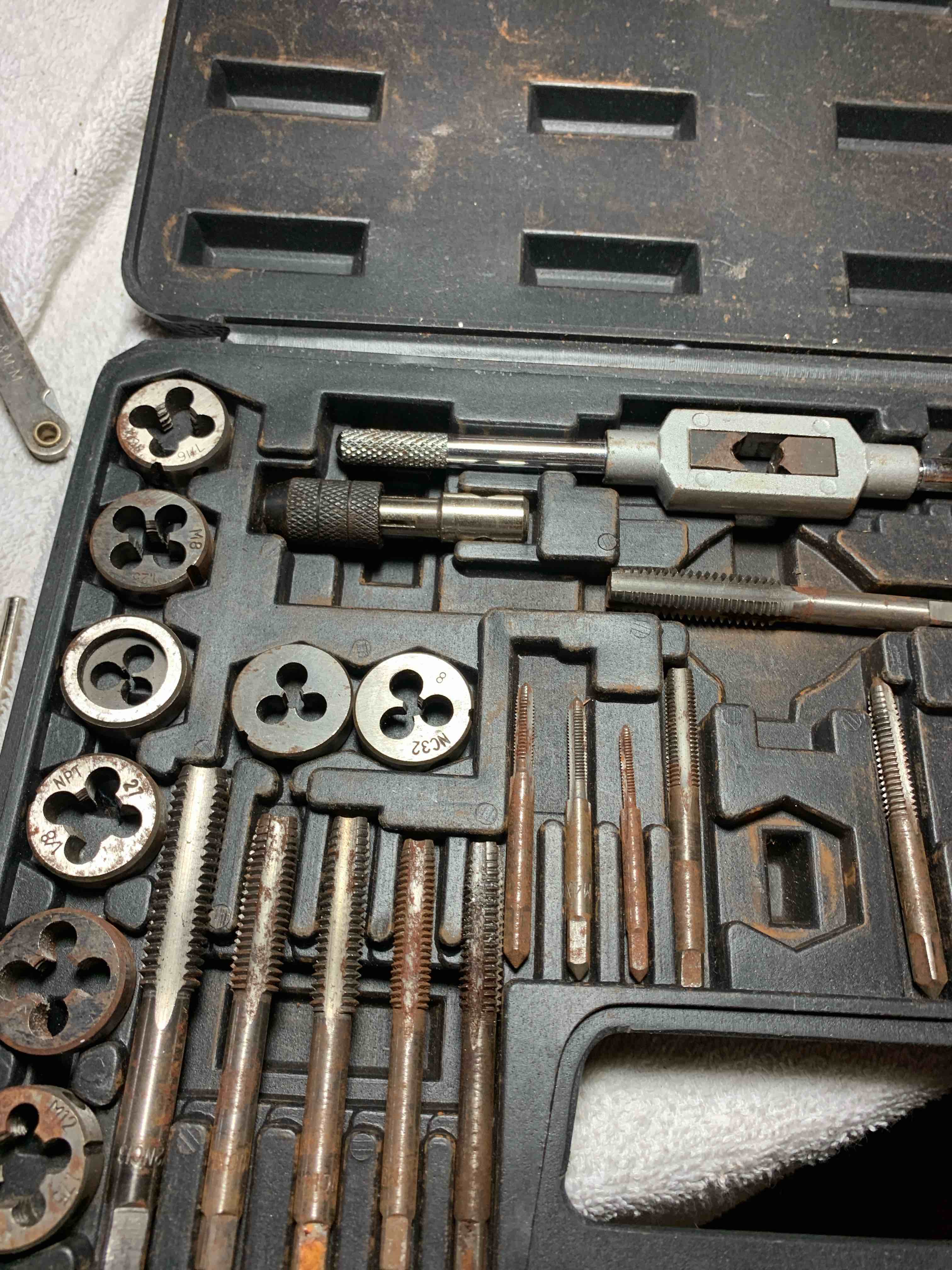 Tap and Die Set
