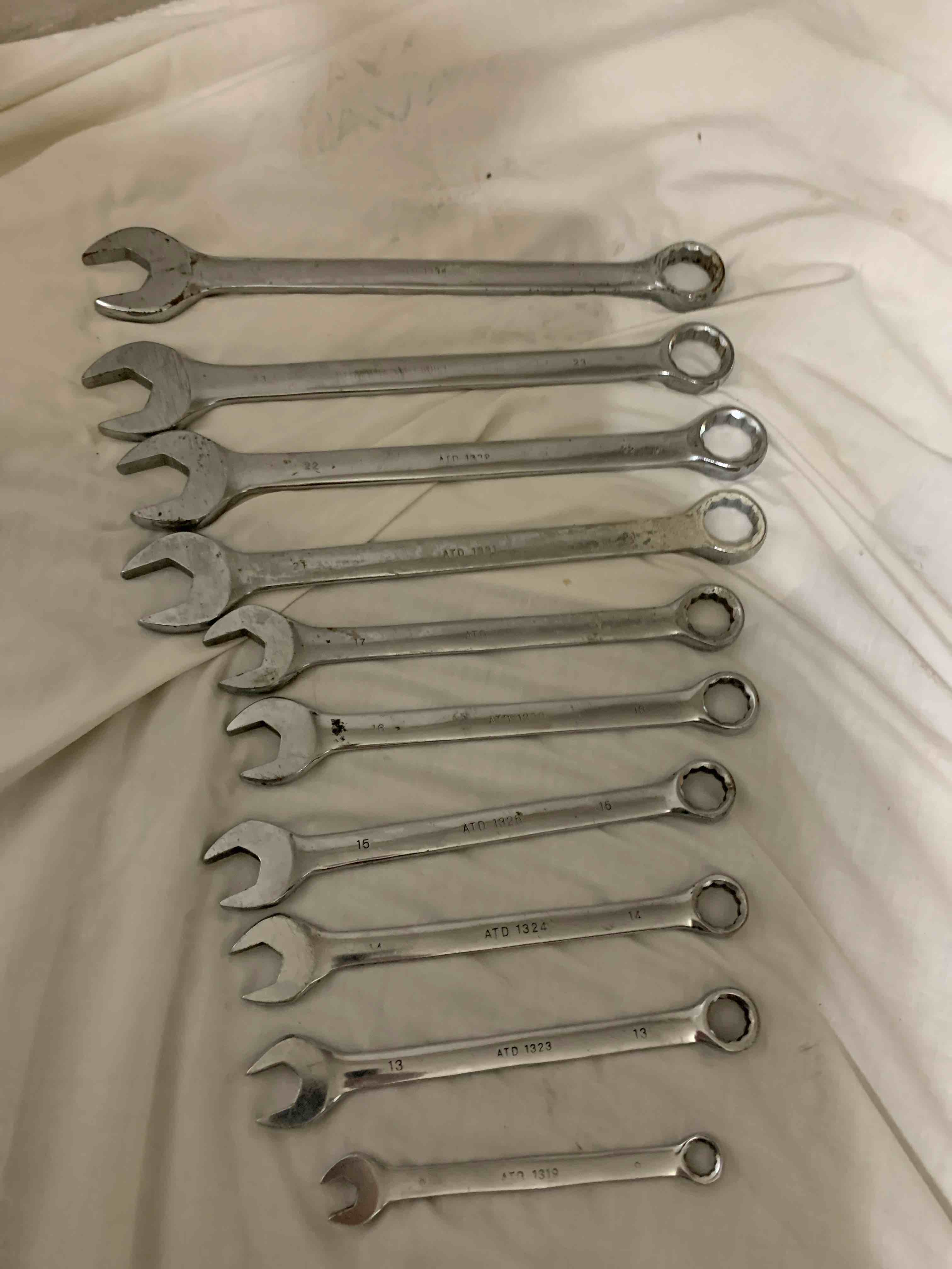 Set of 10- Metric Combination Wrenches, 9mm, 13, 14, 15, 16, 17, 21, 22, 23 and 24mm