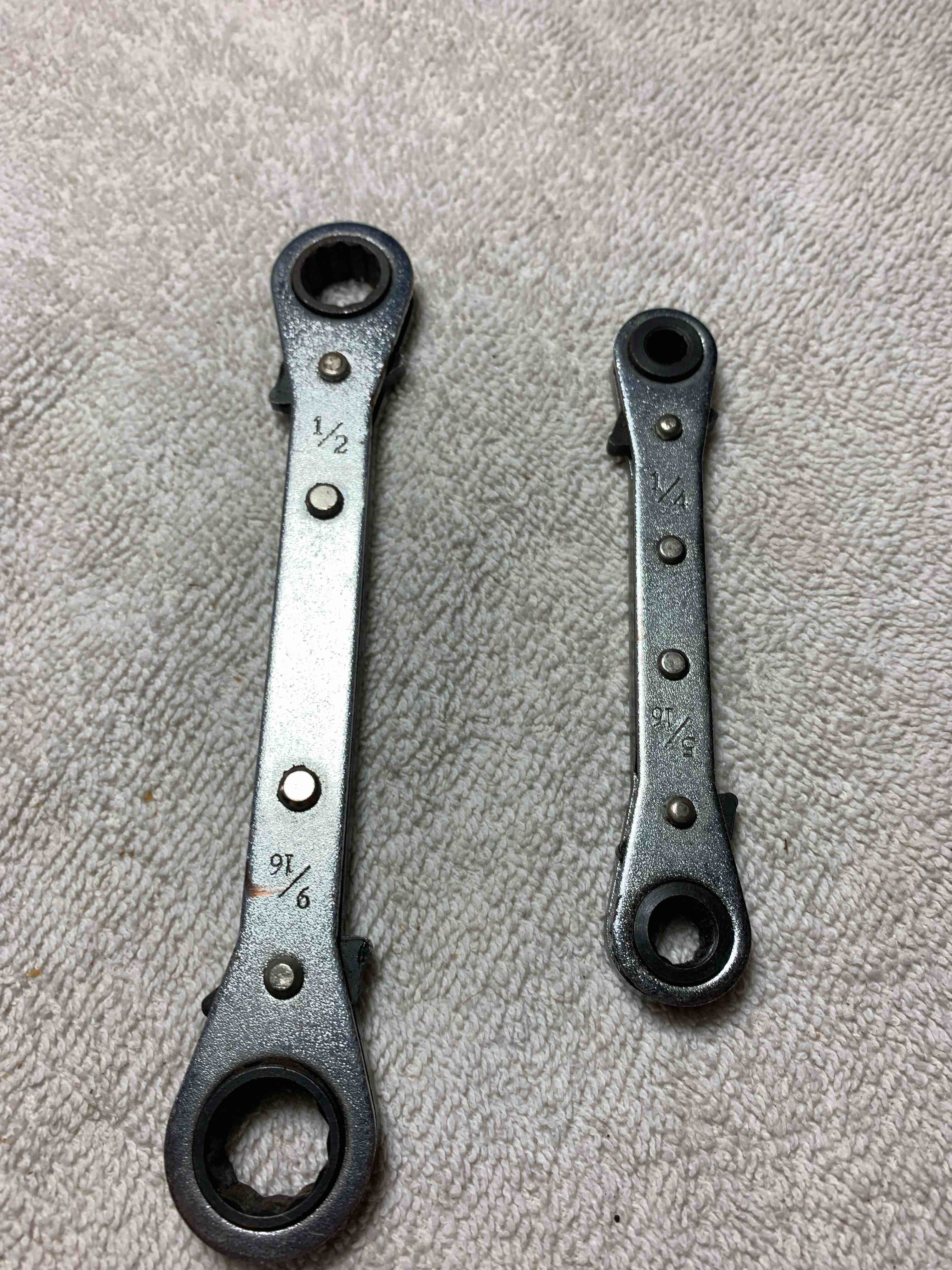 2- Ratchet Box-End Wrenches