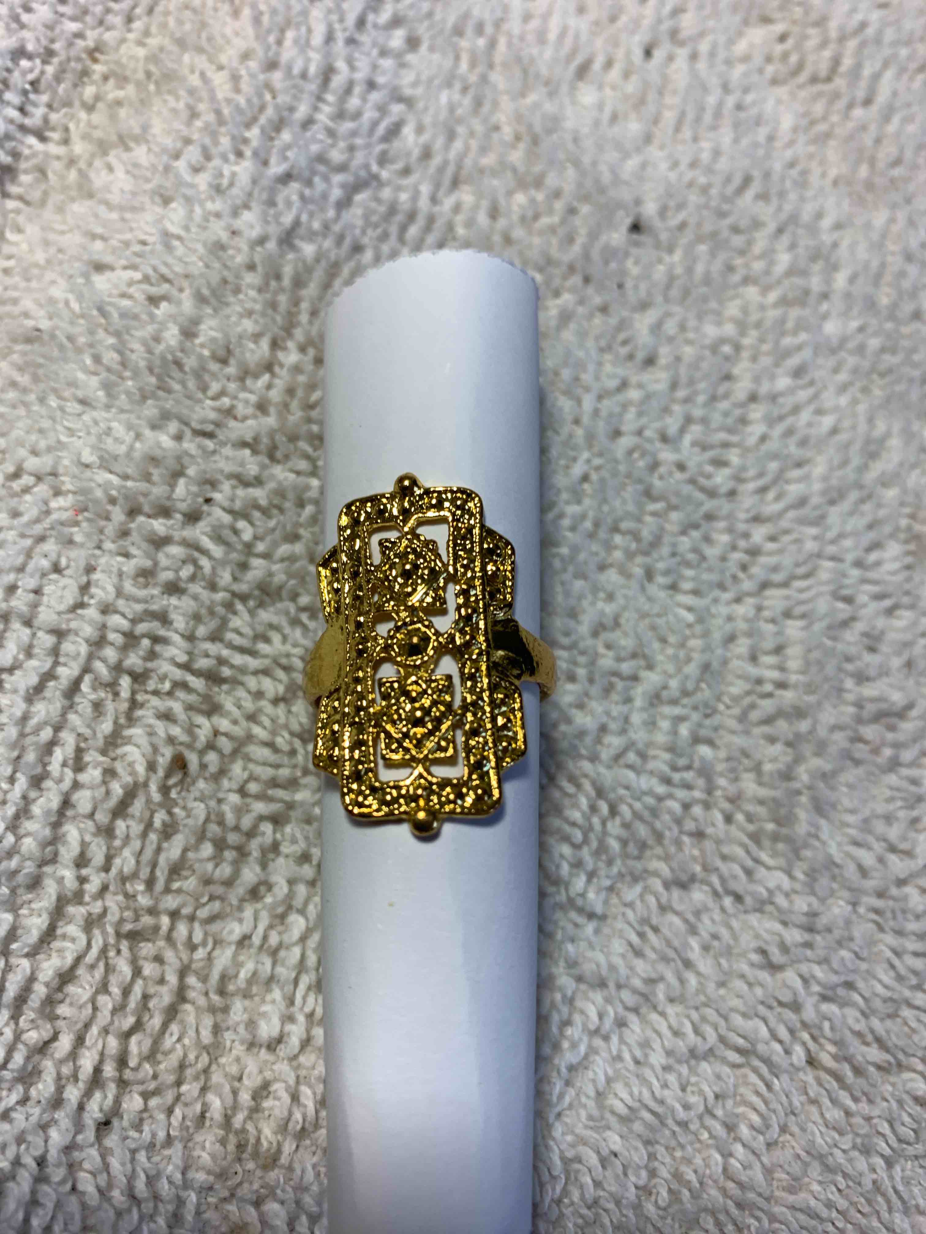 Woman’s Size 7 Ring
