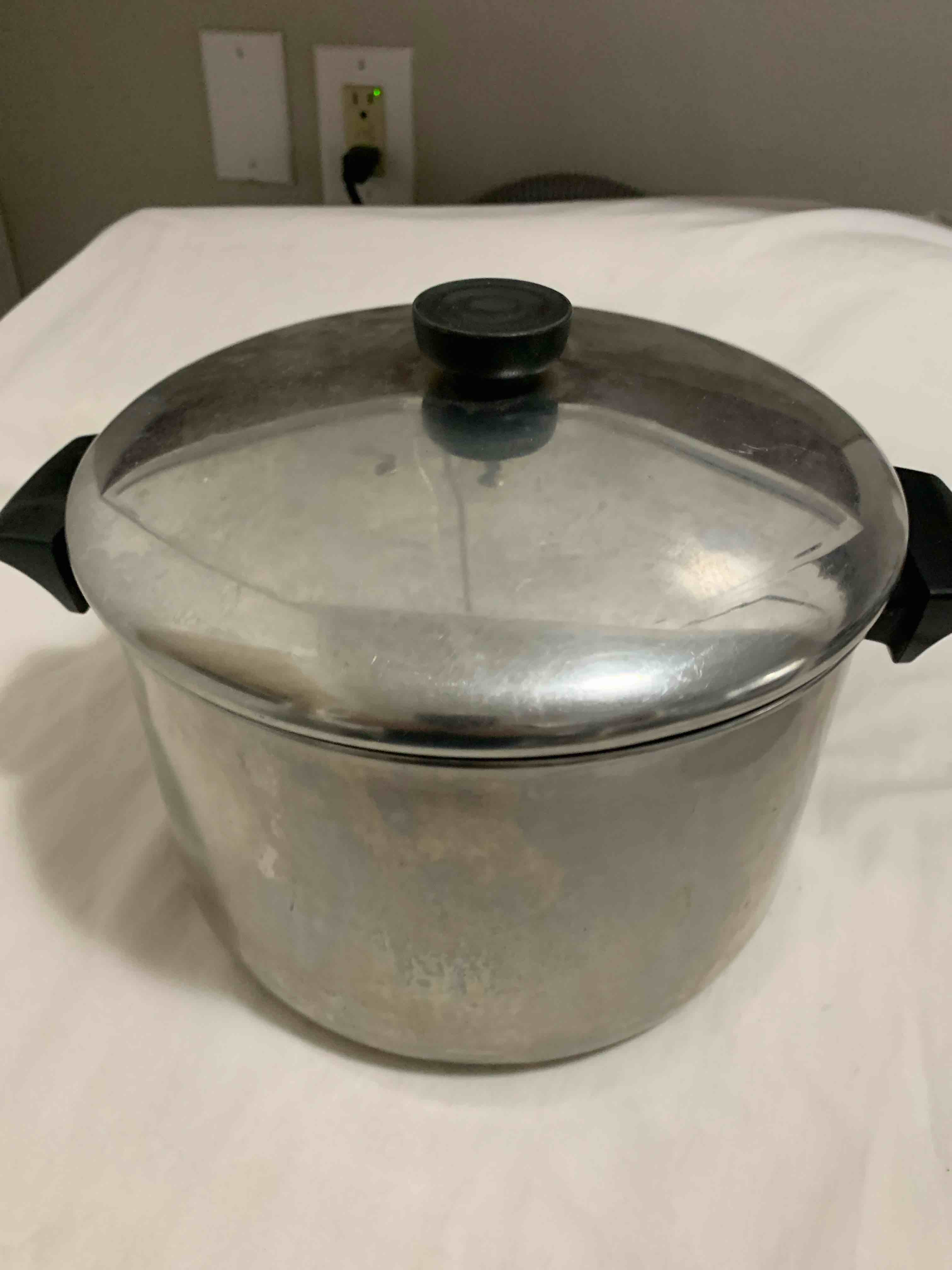 RevereWare 5 Qt. Pot with Lid