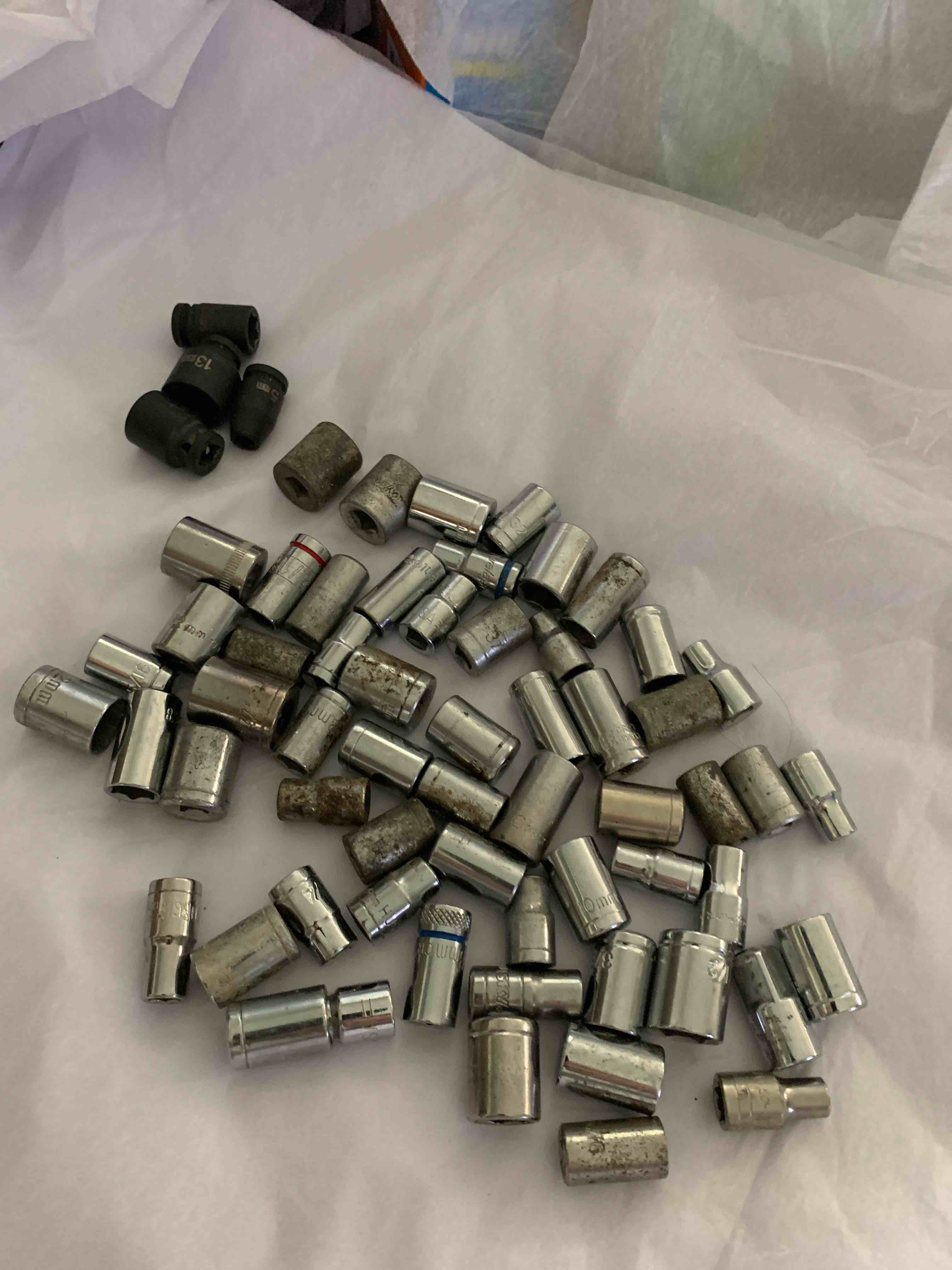 Lot of 64 , 1/4” Drive Sockets