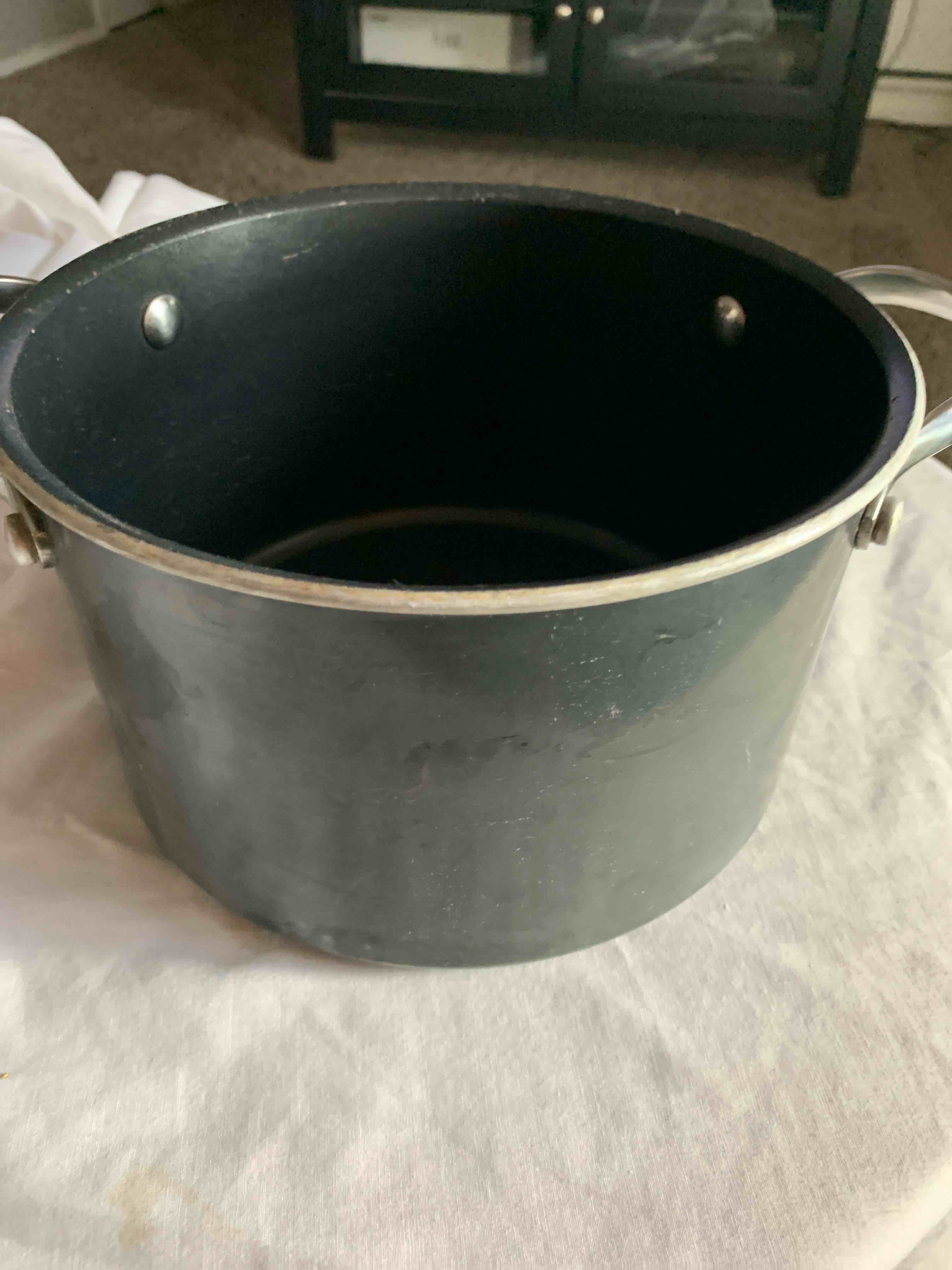 Farberware 4 Qt. Aluminum Pot