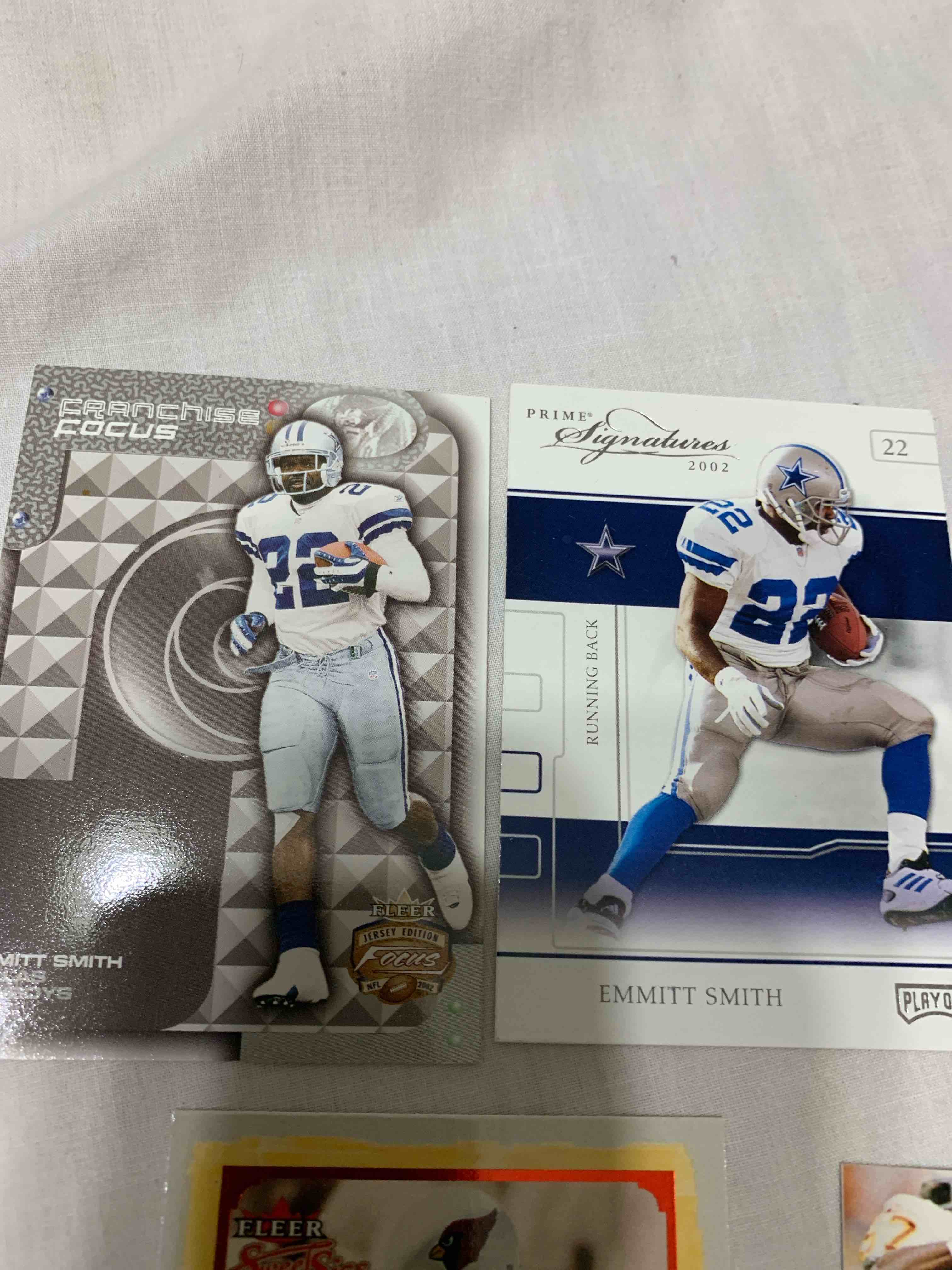 Condition photo showing Good Condition for Lot of 5 - Emmitt Smith Football Cards