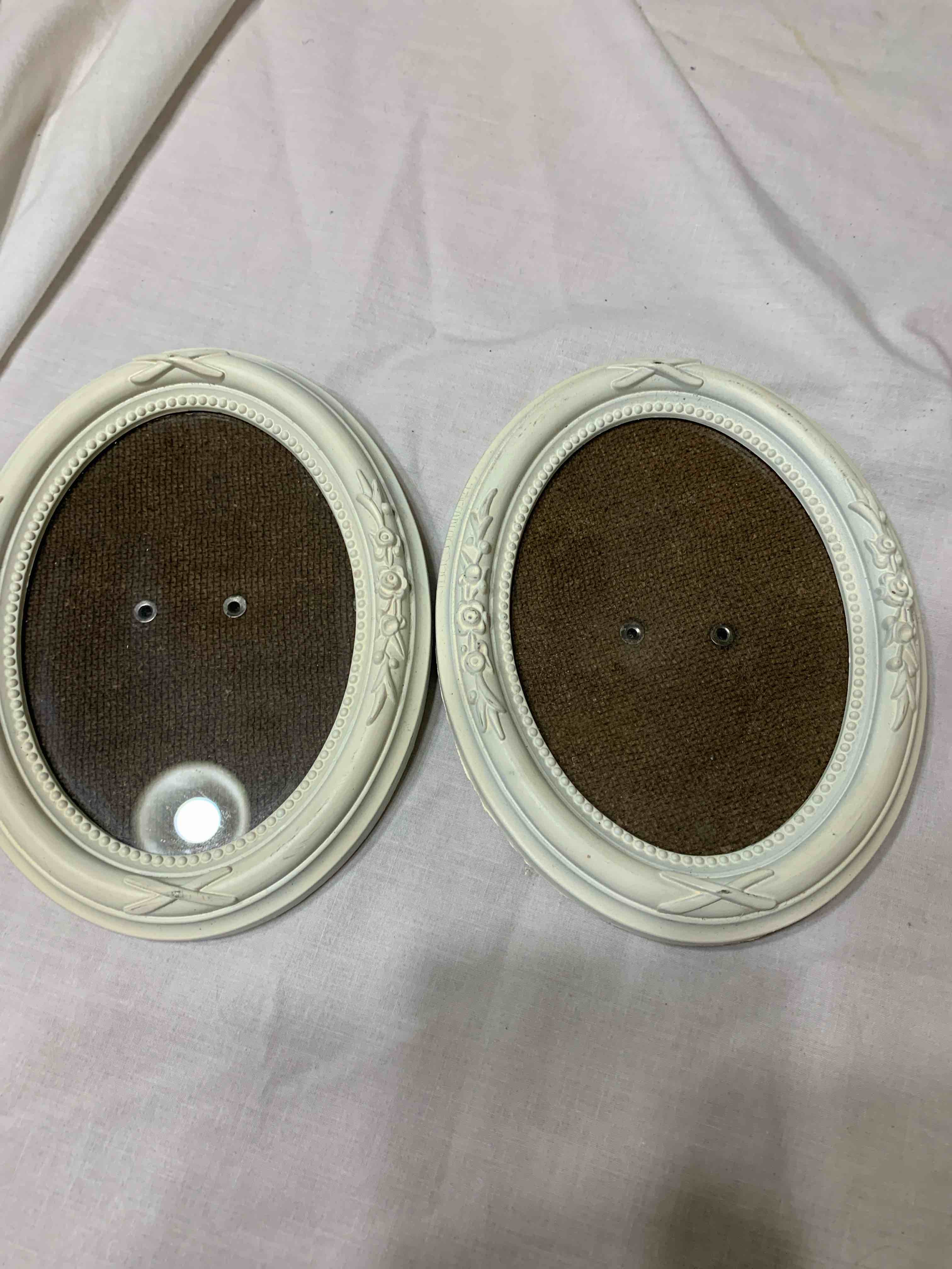 2 - Oval Picture Frames 