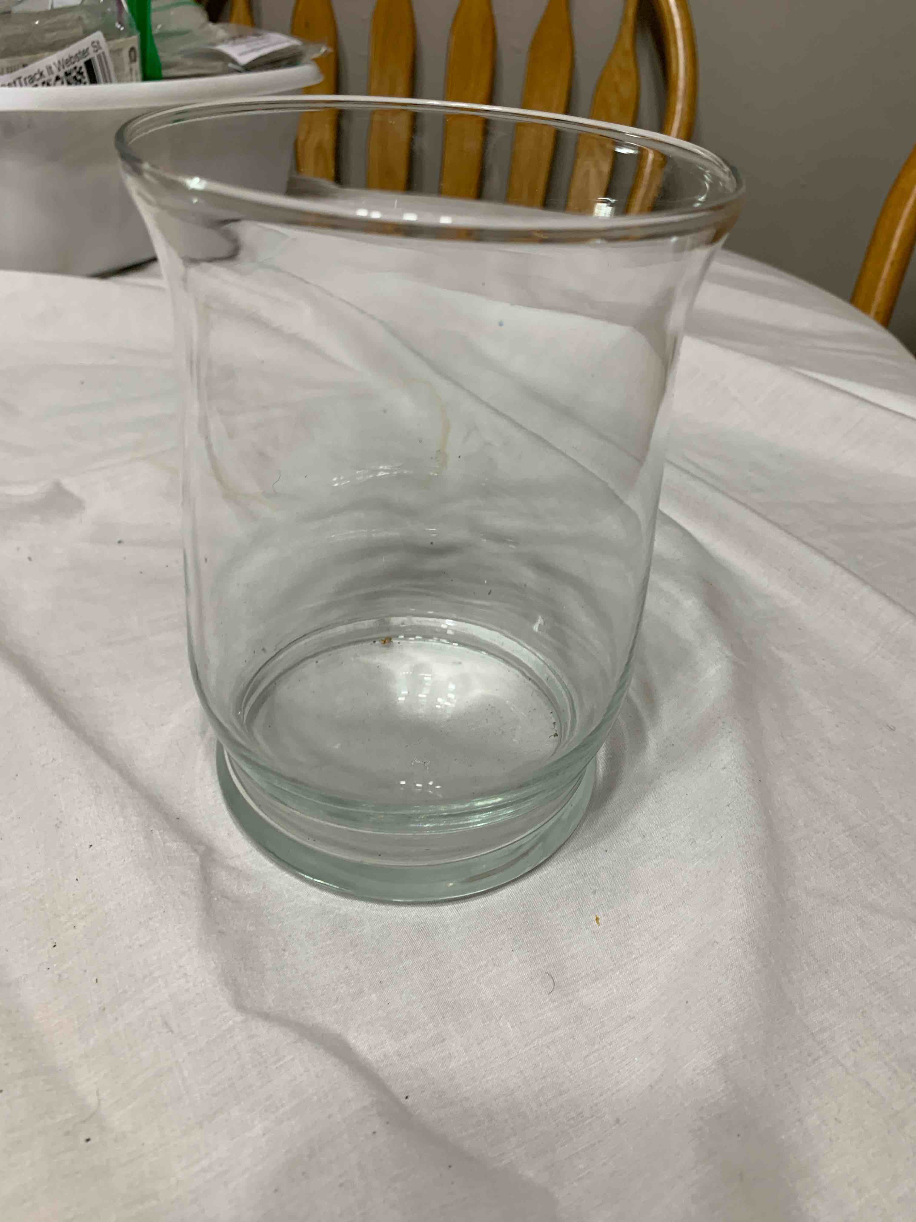 Condition photo showing Good Condition for Clear Glass Vase