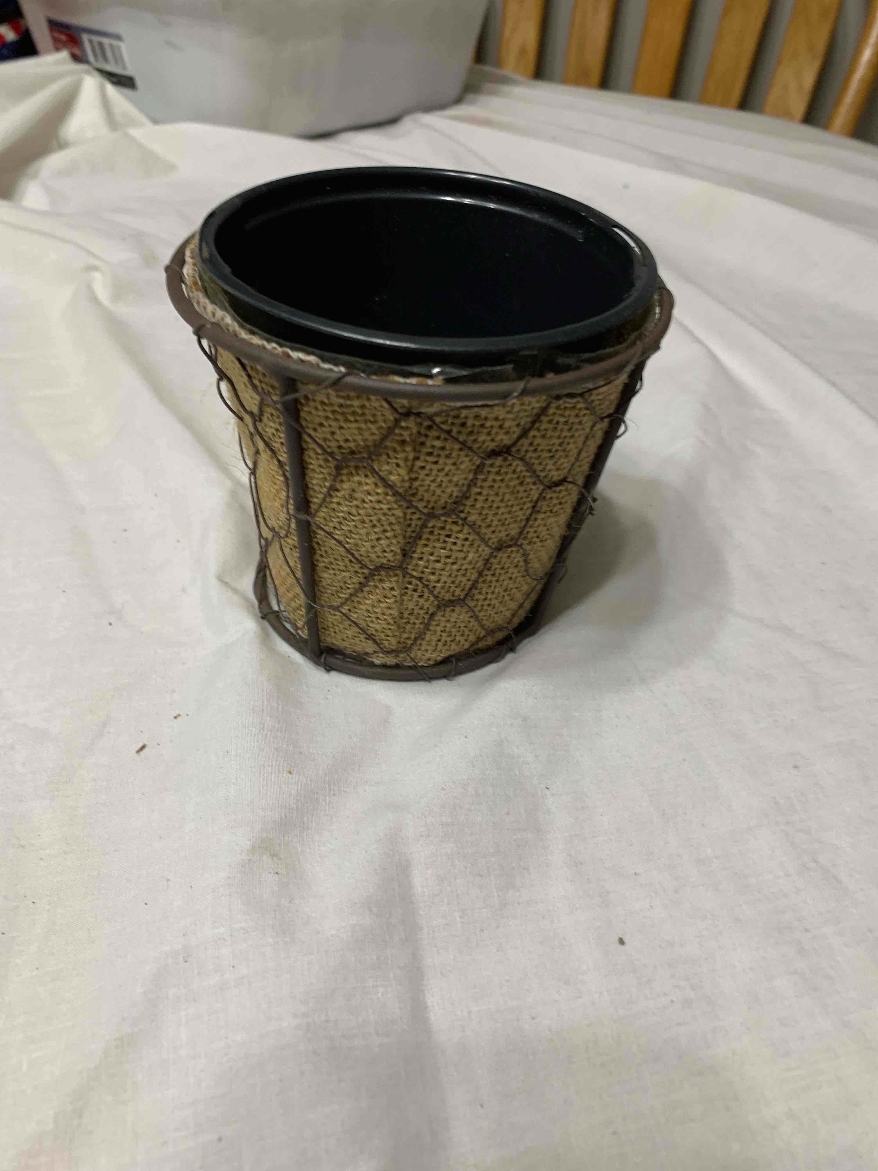 Condition photo showing Good Condition for Small Canvas Flower Pot 