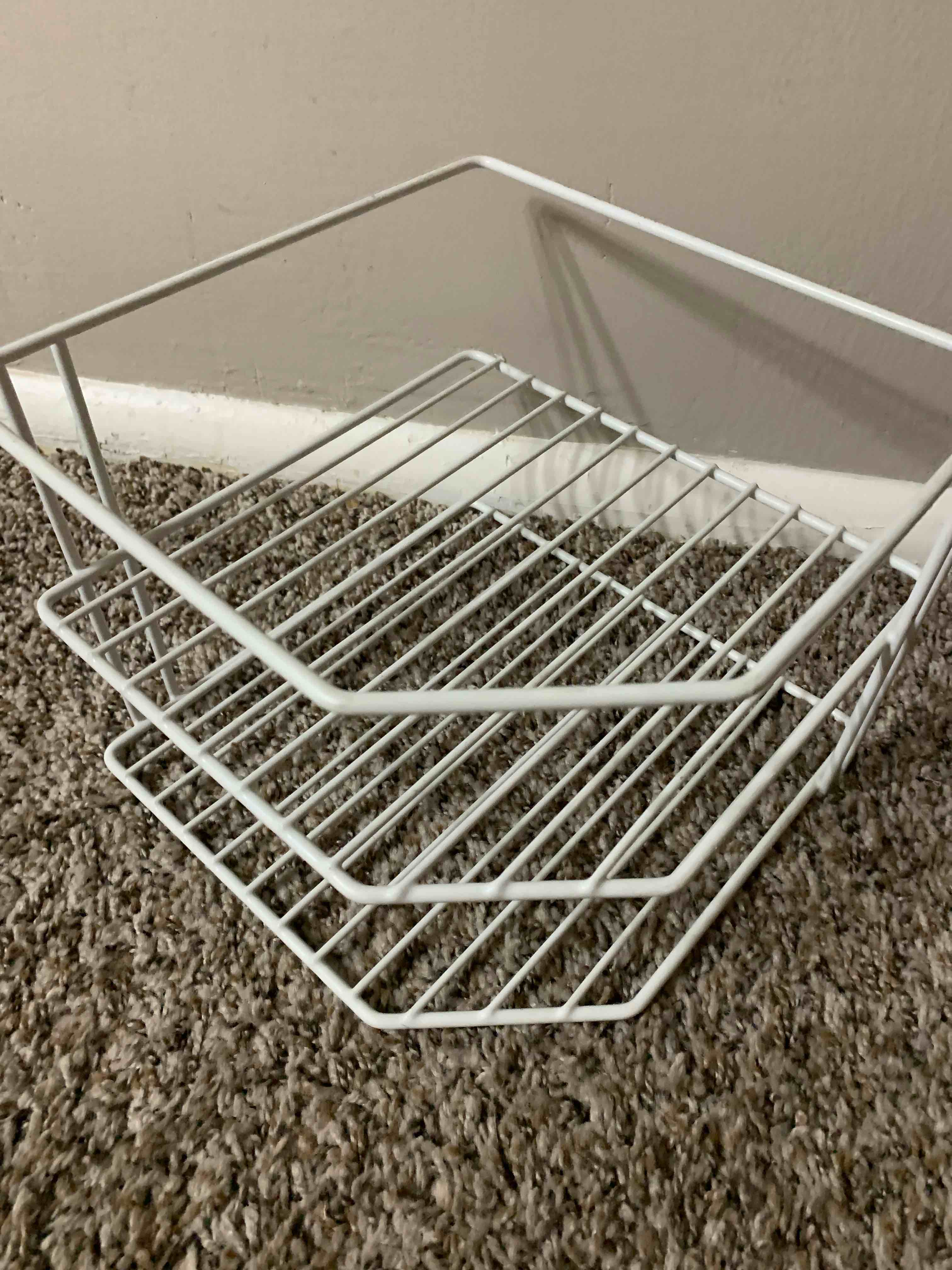 Metal Wire Corner Shelf