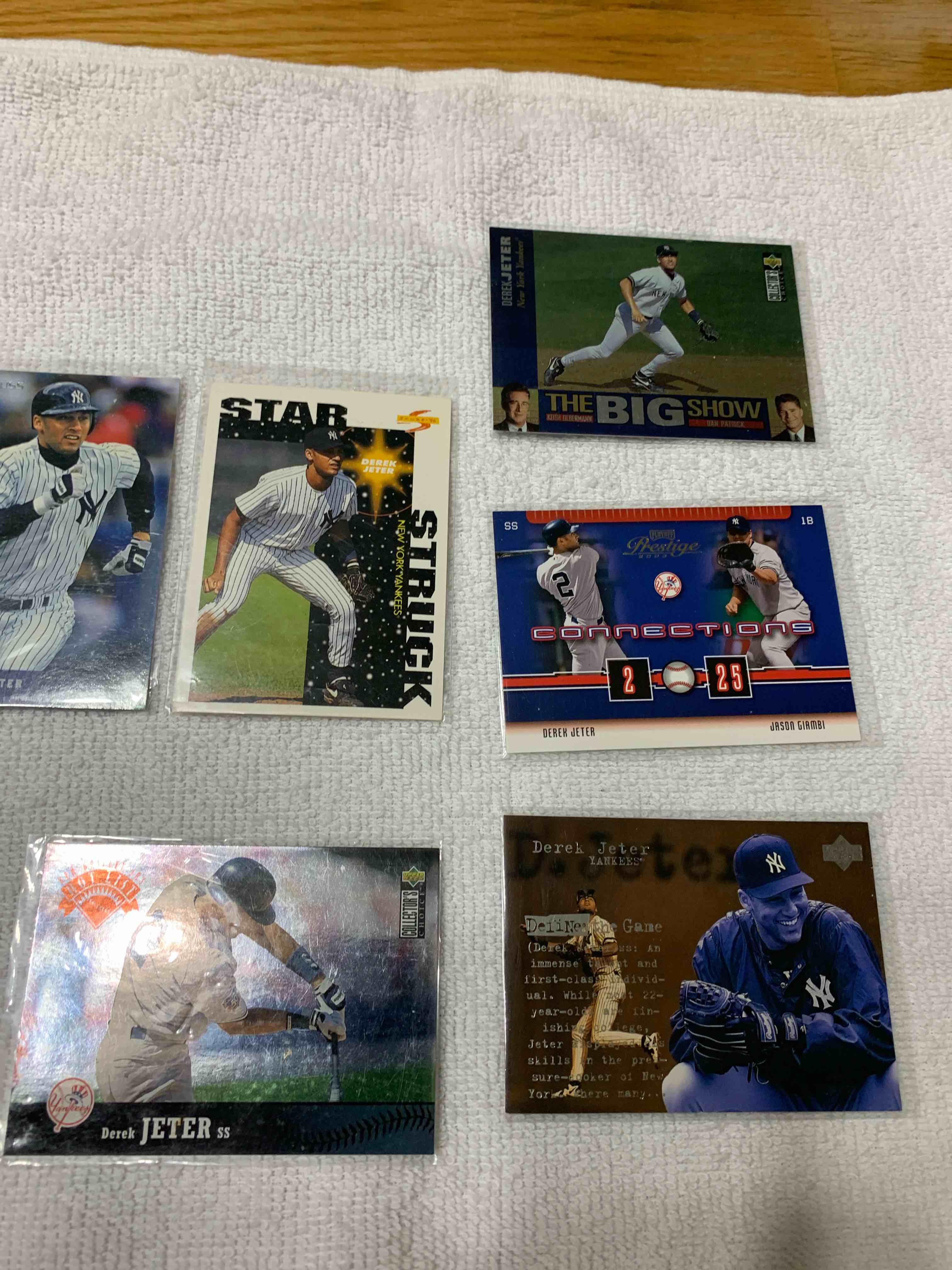 Lot of 6 - Derek Jeter Cards