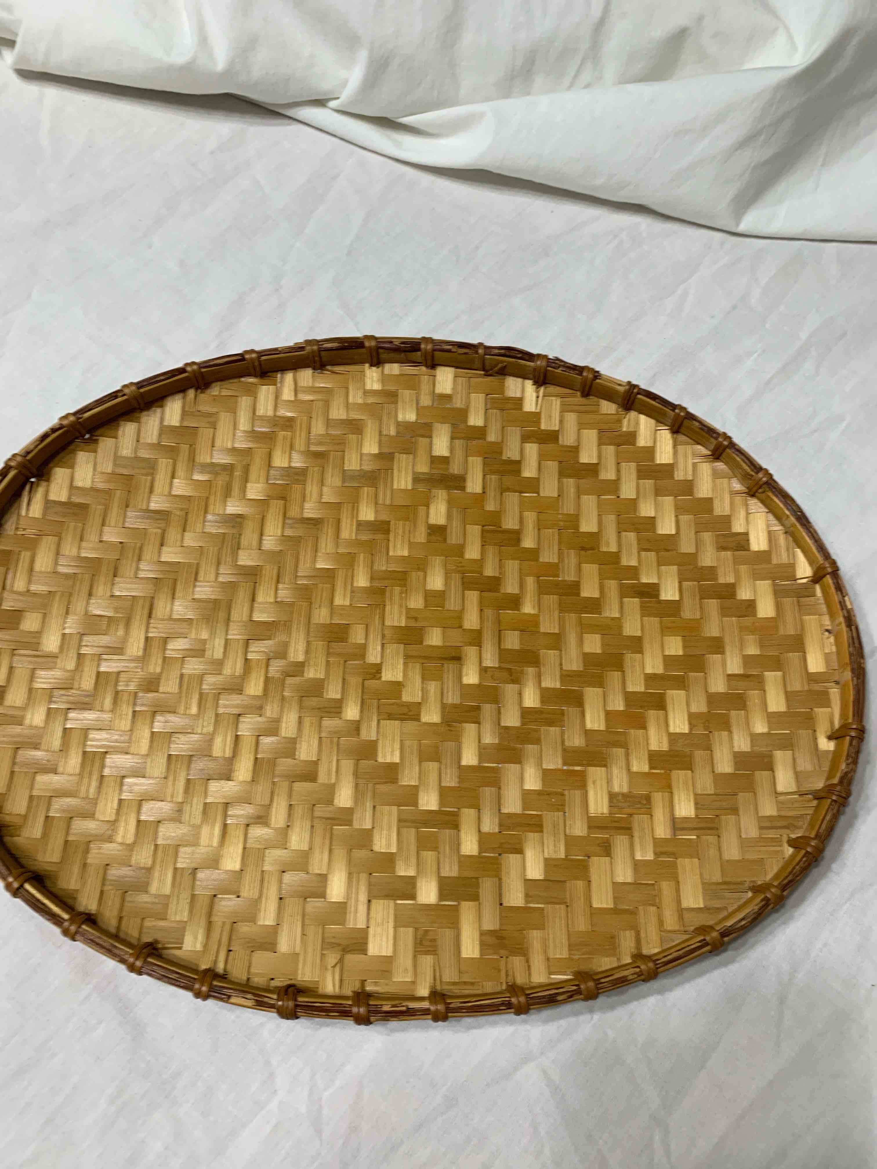 basket tray, 12” x 16”