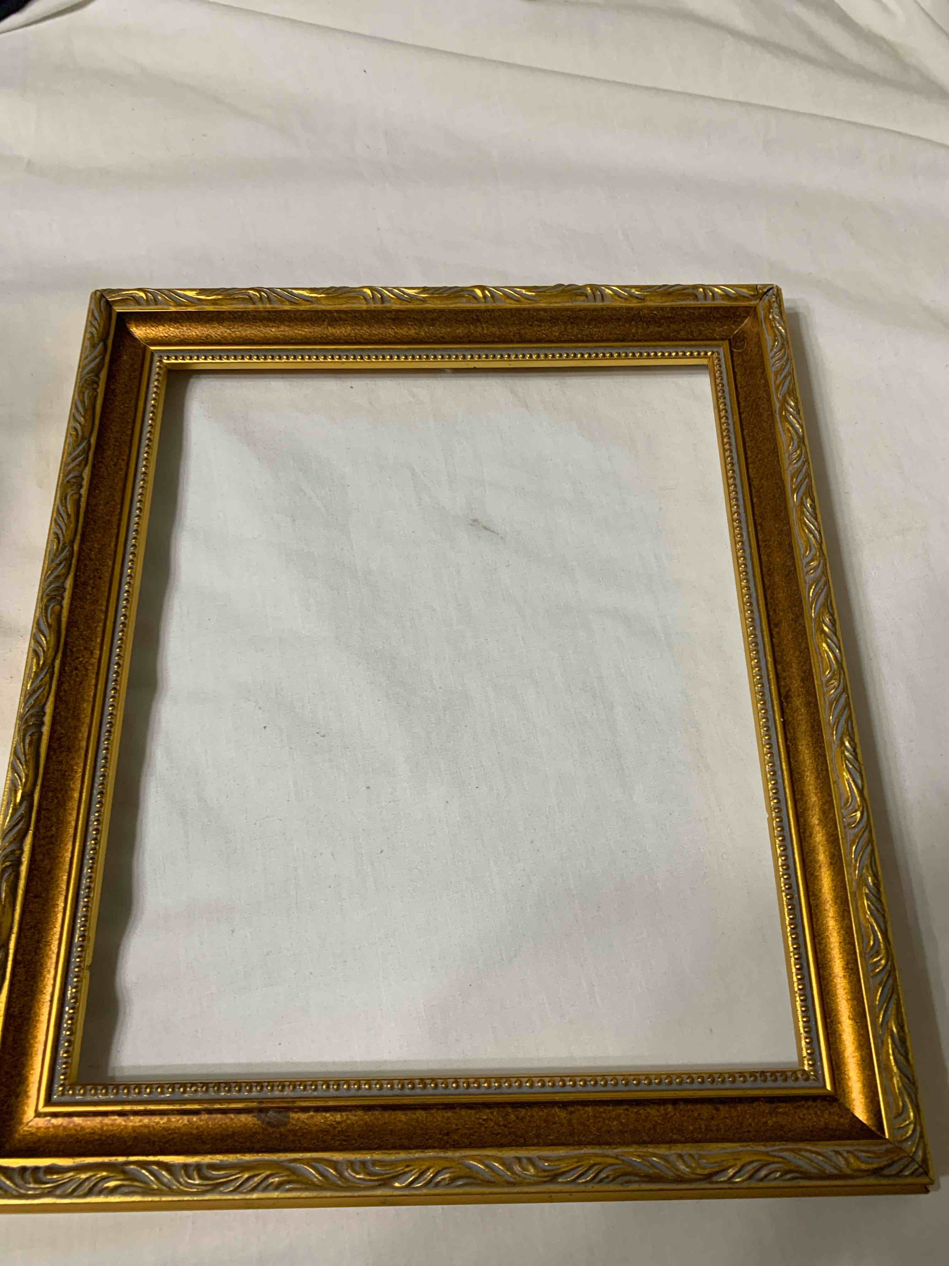 Condition photo showing Good Condition for Vintage Picture Frame for 8” X 10” Photo 